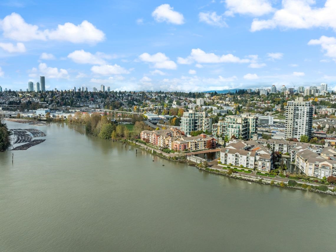 310 10 Renaissance Square, New Westminster, Quay, V3M 7B1 28