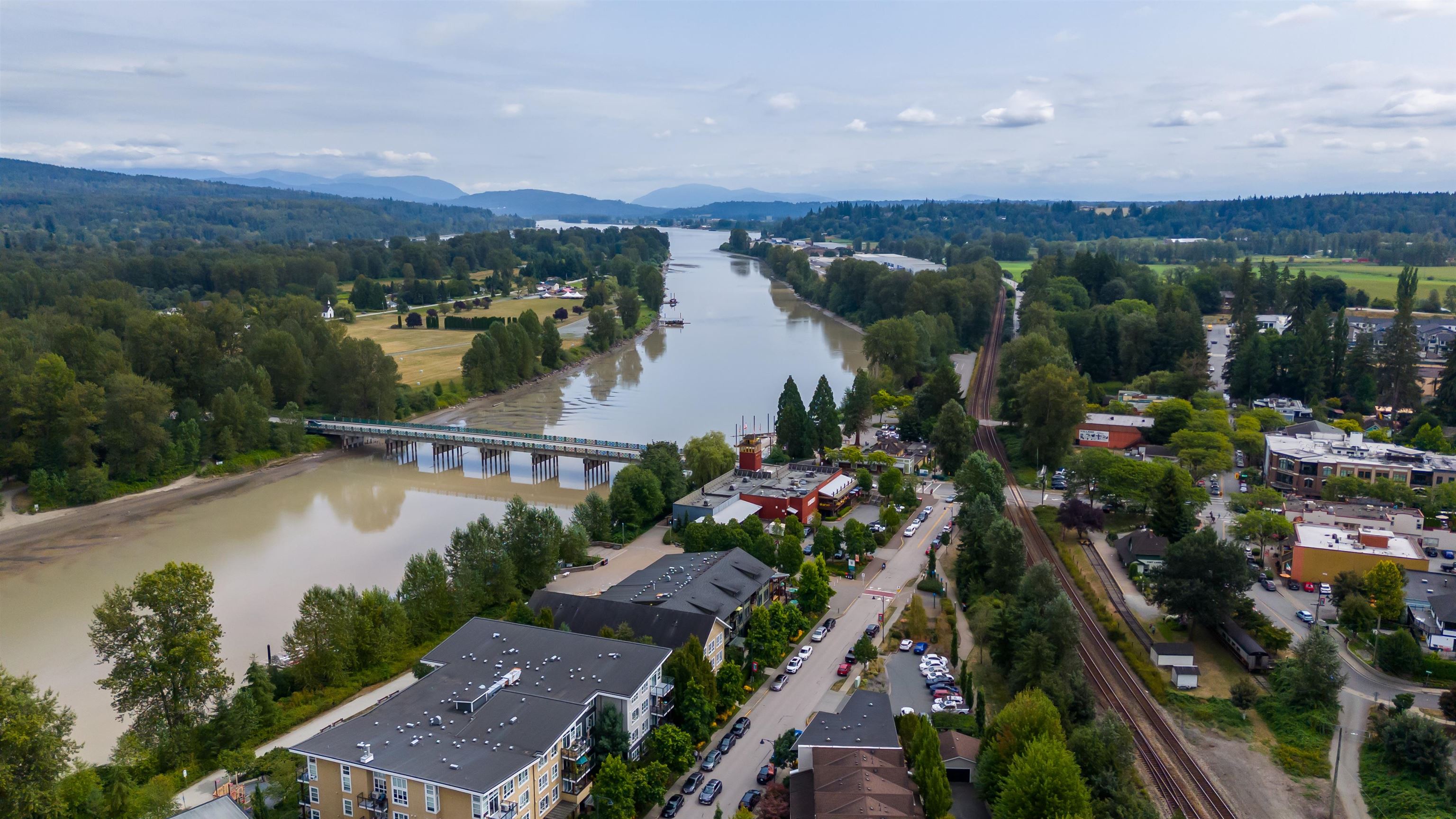 23120 Billy Brown Road, Langley, Fort Langley, V1M 4G1 38