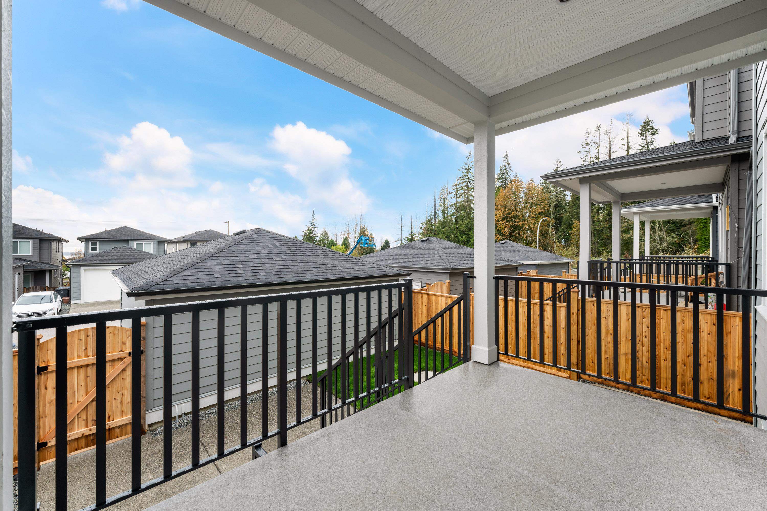 16732 20a Avenue, Surrey, Grandview Surrey, V3Z 1J4 35