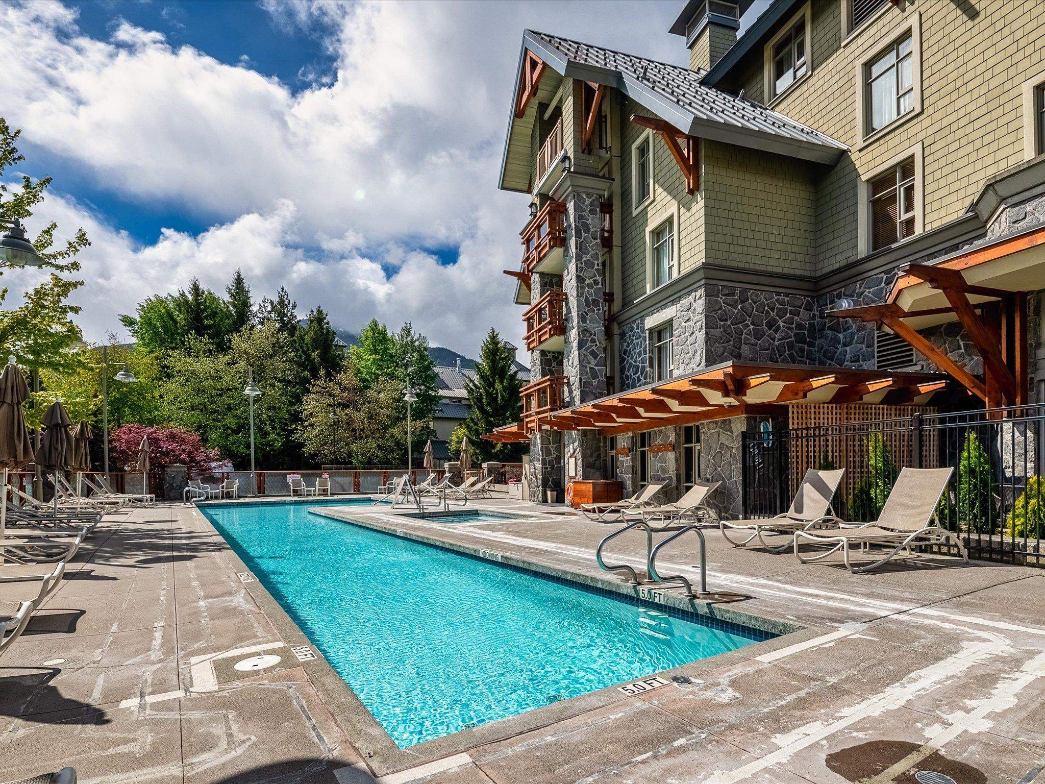 8804 4299 Blackcomb Way, Whistler, Whistler Village, V8E 0X3 29