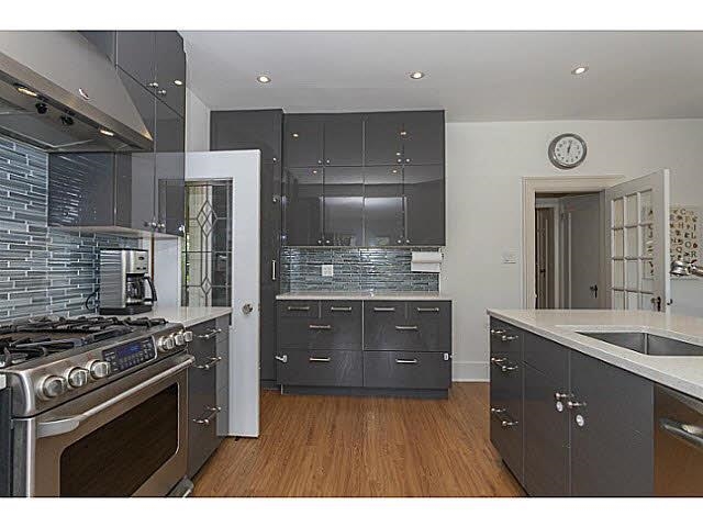 5872 Arlington Street, Vancouver, Killarney VE, V5R 4N3 9