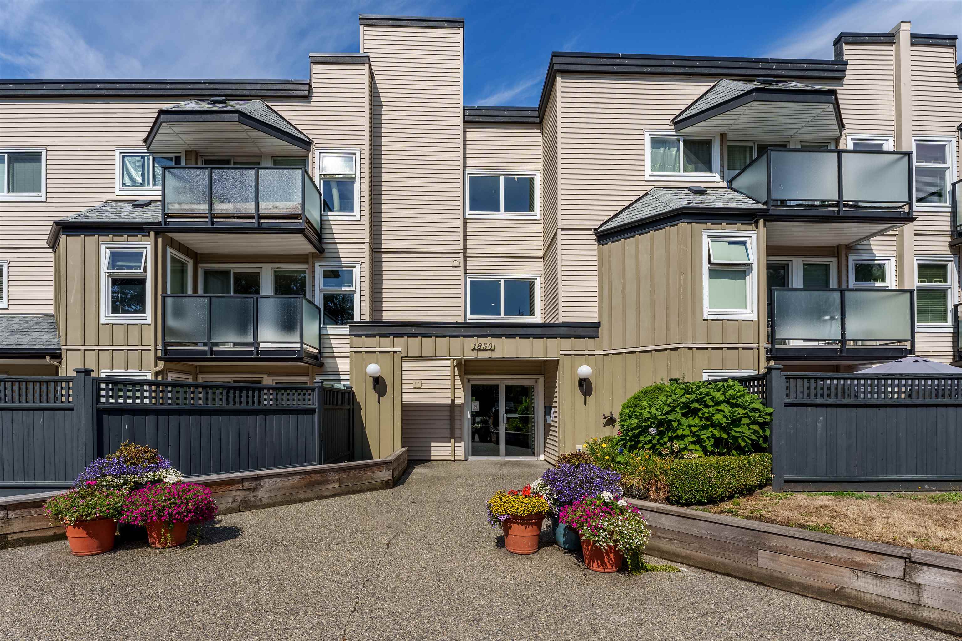 214 1850 E Southmere Crescent, Surrey, Sunnyside Park Surrey, V4A 6Y6 21