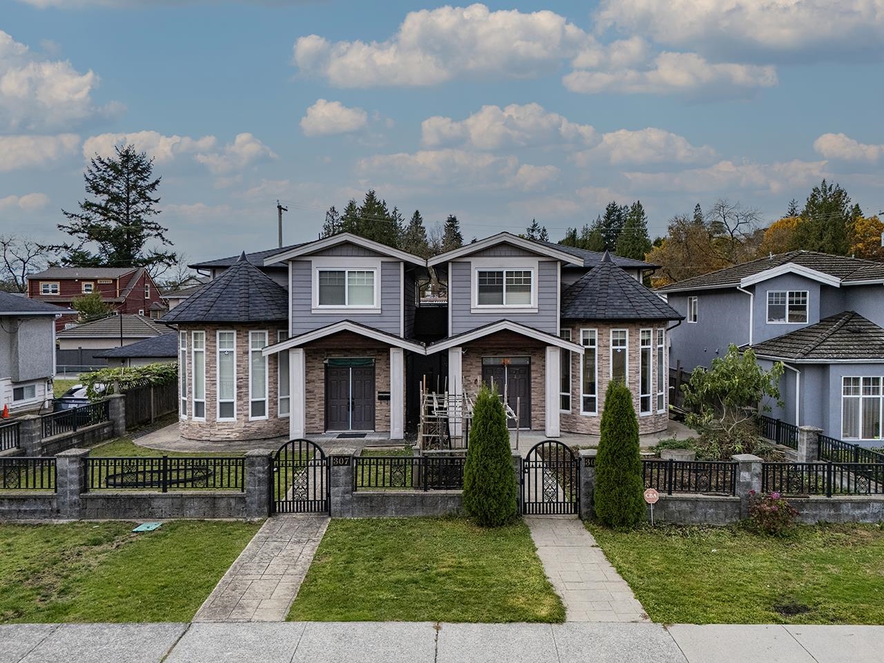 305 Stratford Avenue, Burnaby, Capitol Hill BN, V5B 3X7 25