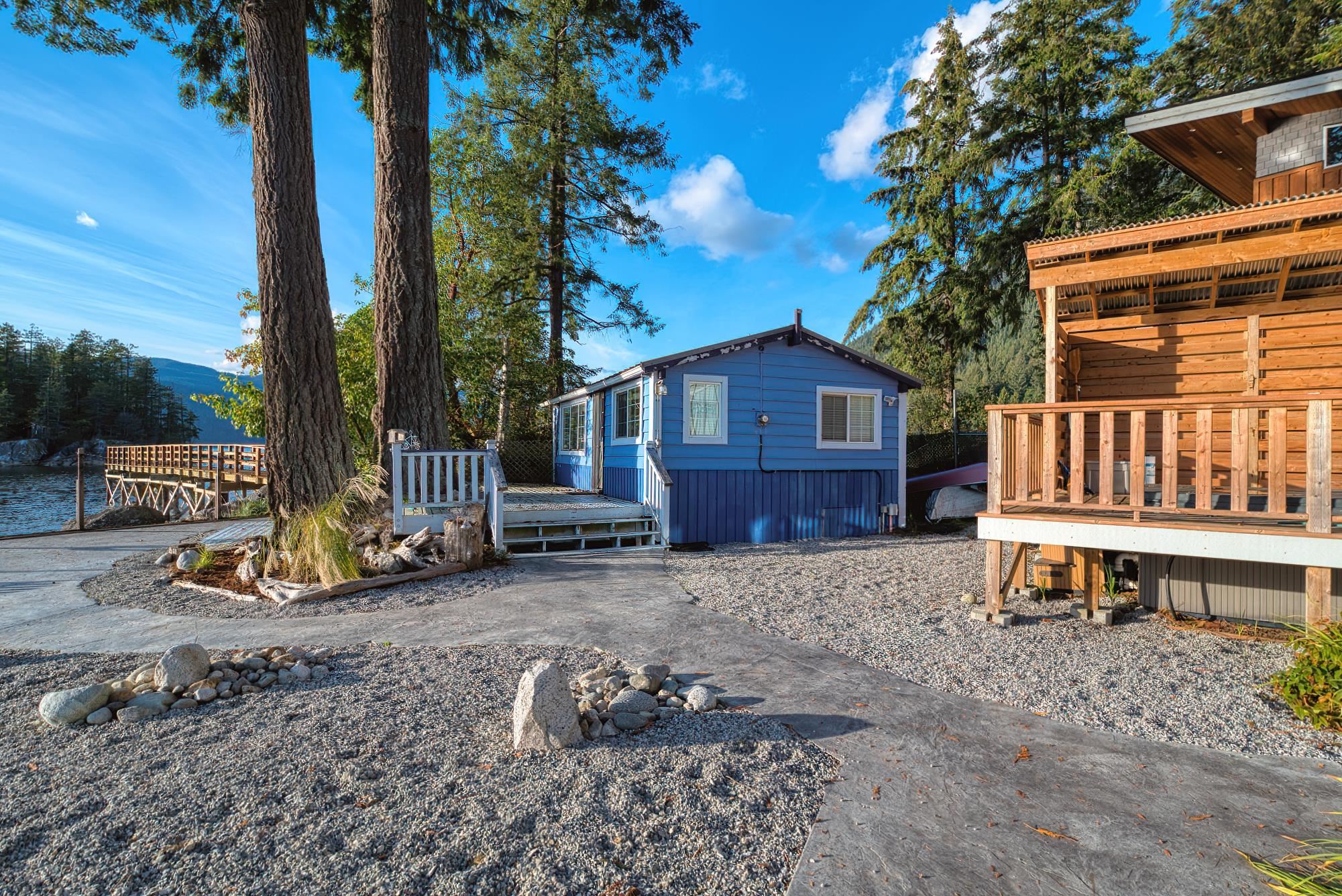 7629 Sechelt Inlet Road, Sechelt, Sechelt District, V7Z 0C5 15