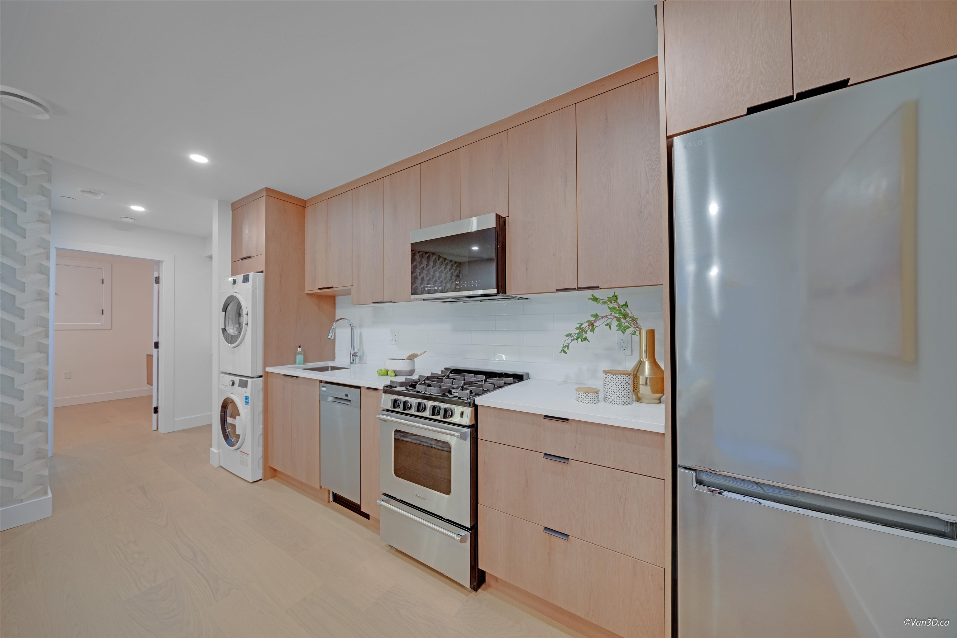 2658 Waterloo Street, Vancouver, Kitsilano, V6R 3H7 26