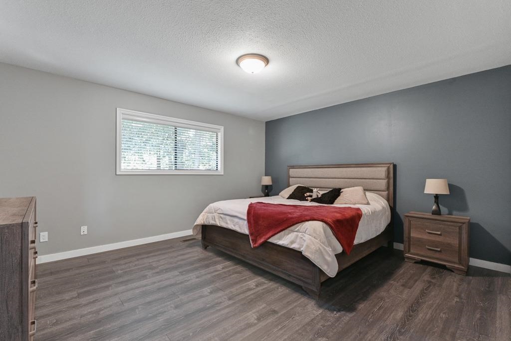 26803 Ferguson Avenue, Maple Ridge, Thornhill MR, V2W 1R9 13