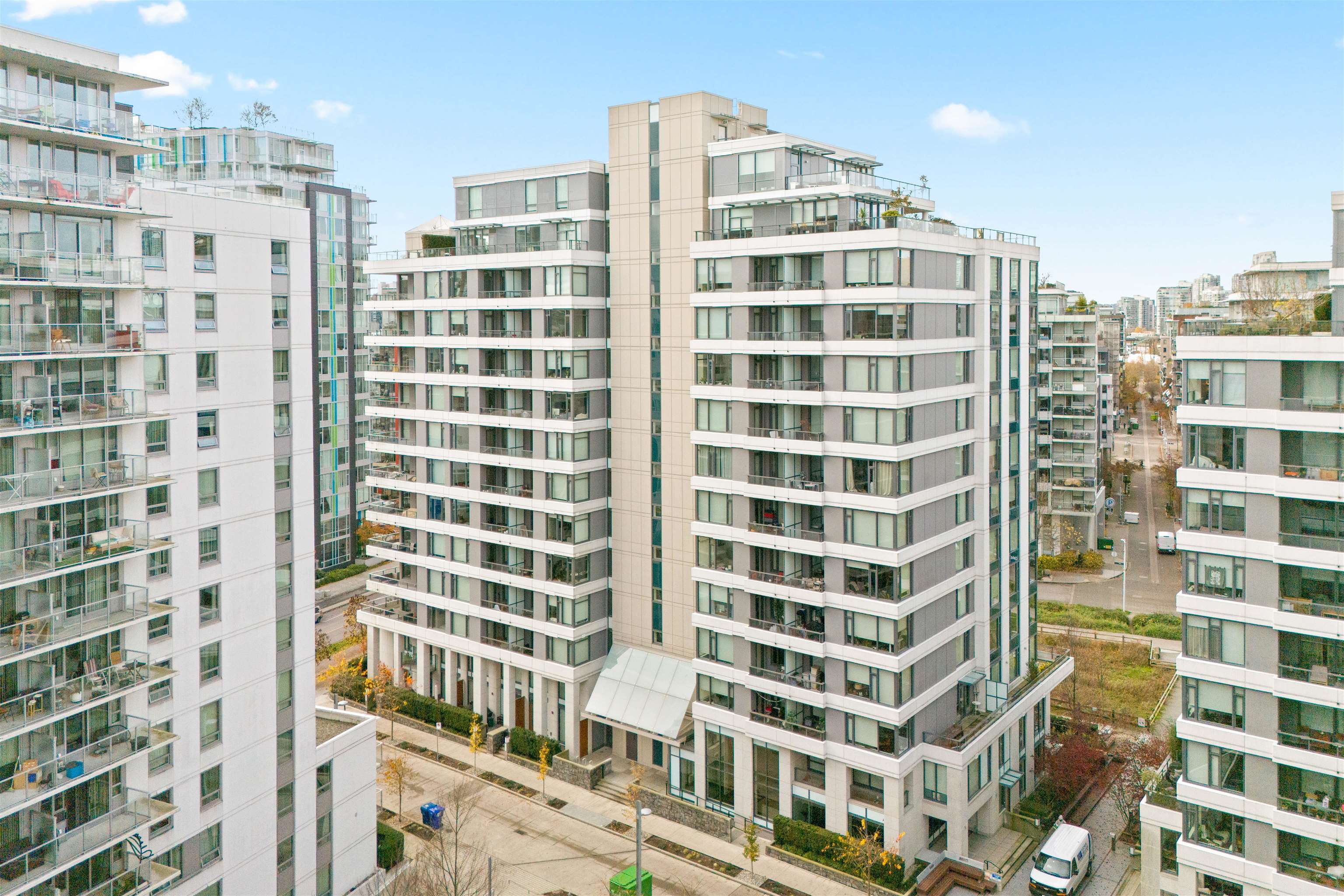 802 1688 Pullman Porter Street, Vancouver, Mount Pleasant VE, V6A 0H3 21