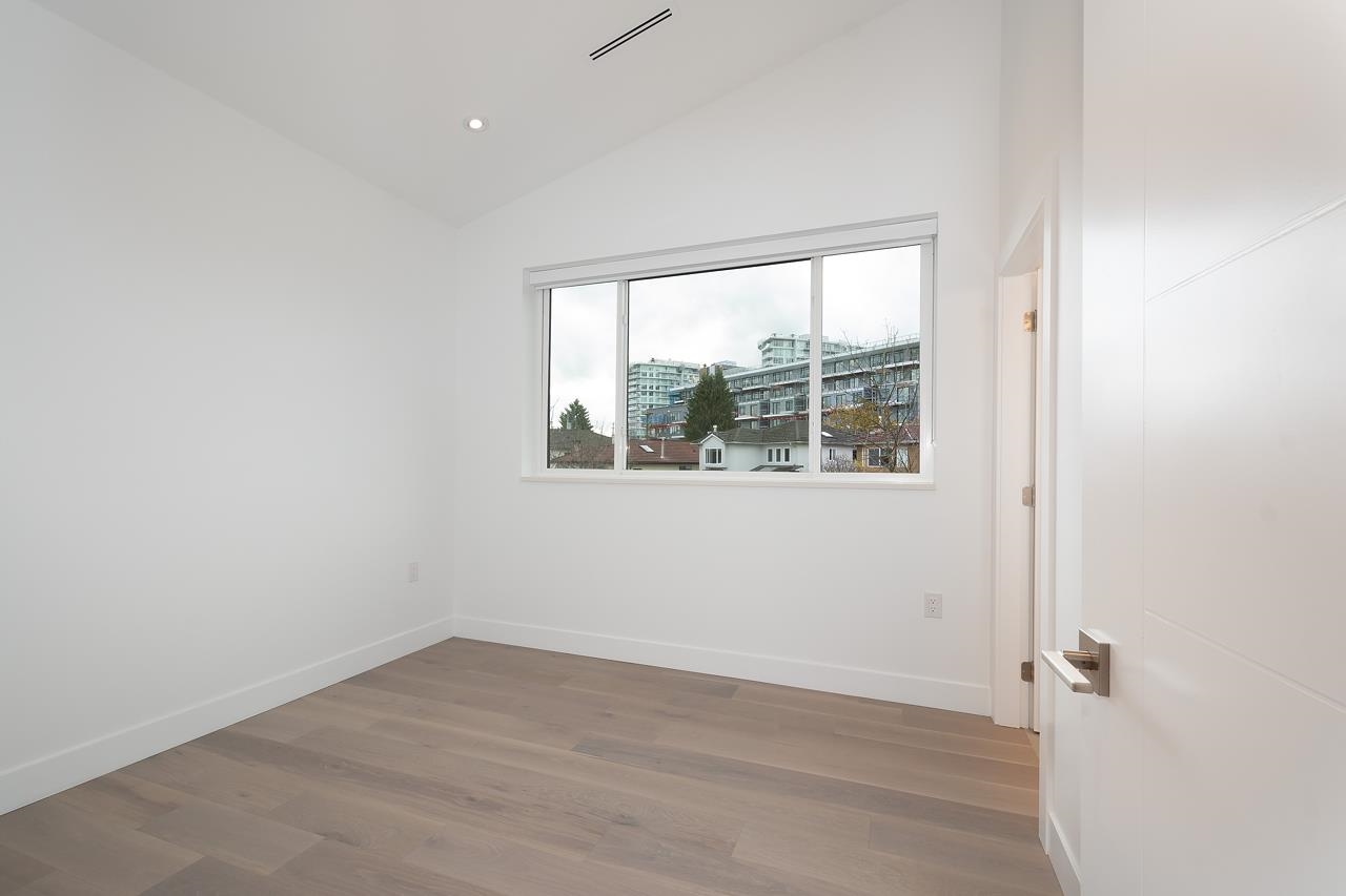 1 2119 E 29th Avenue, Vancouver, Victoria VE, V5N 2Z2 18