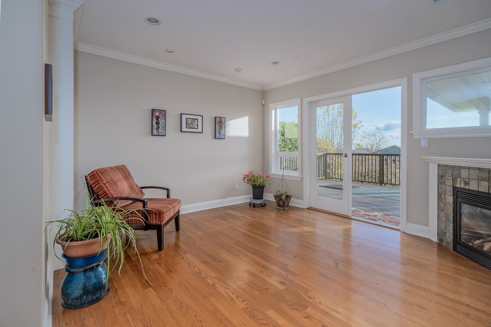 Listing image of 1460 NELSON AVENUE