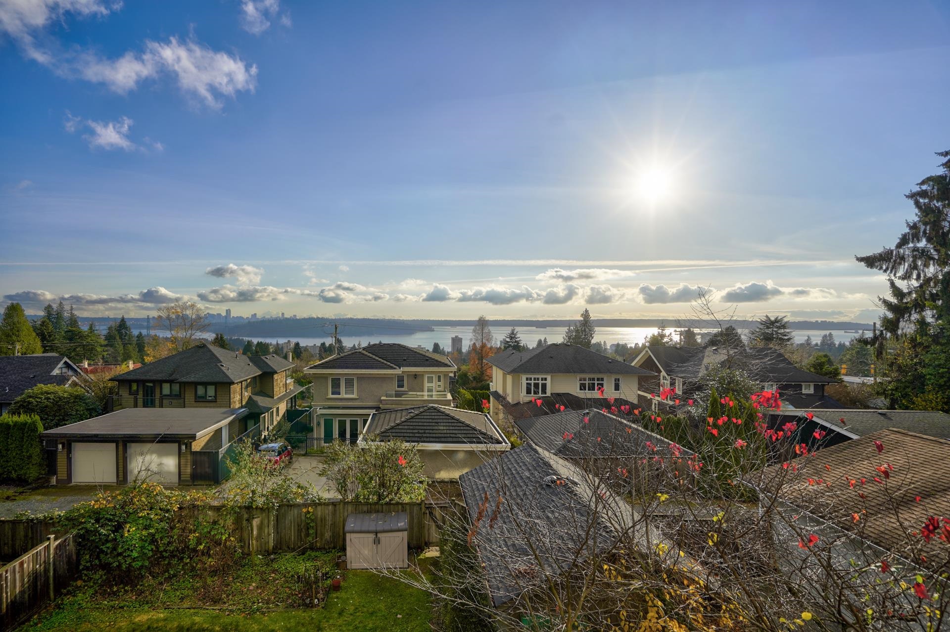 Listing image of 1460 NELSON AVENUE