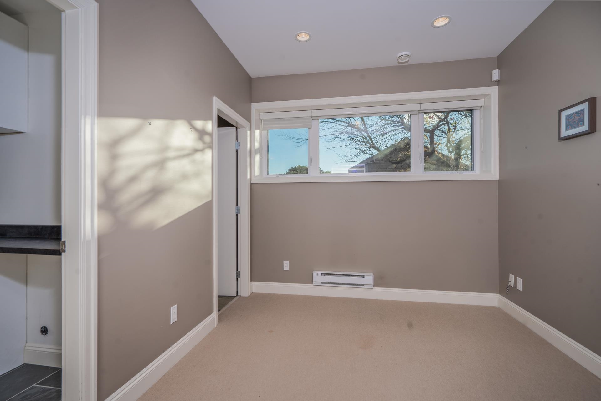 Listing image of 1460 NELSON AVENUE