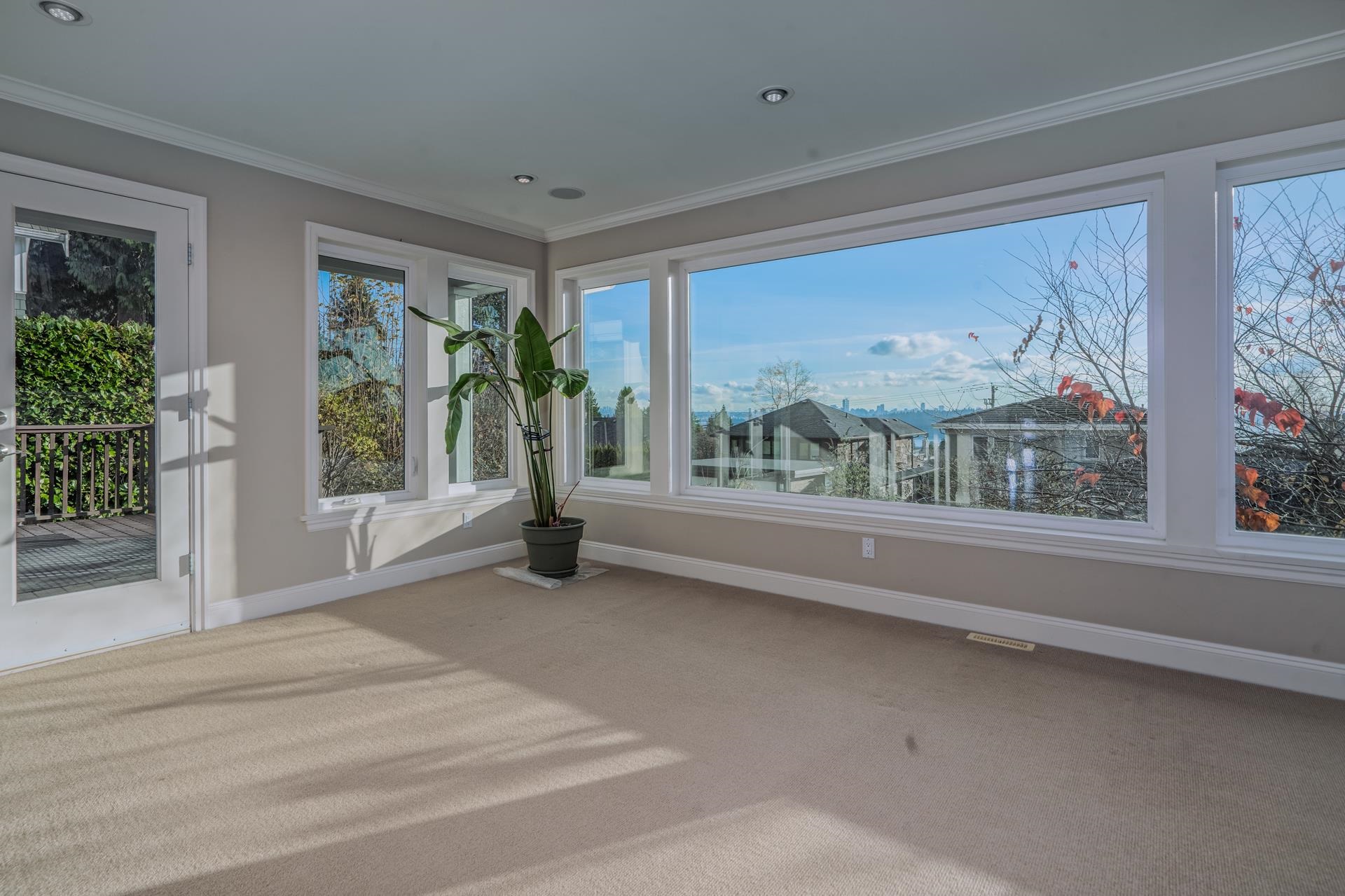 Listing image of 1460 NELSON AVENUE