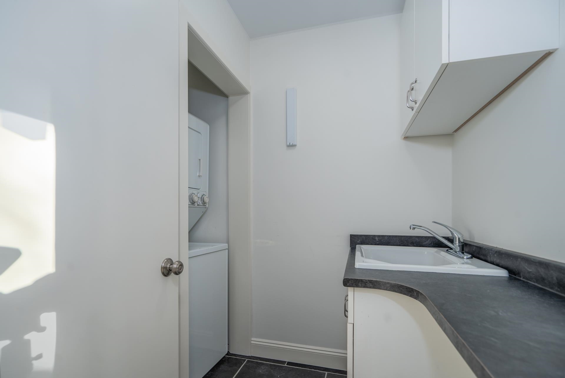 Listing image of 1460 NELSON AVENUE
