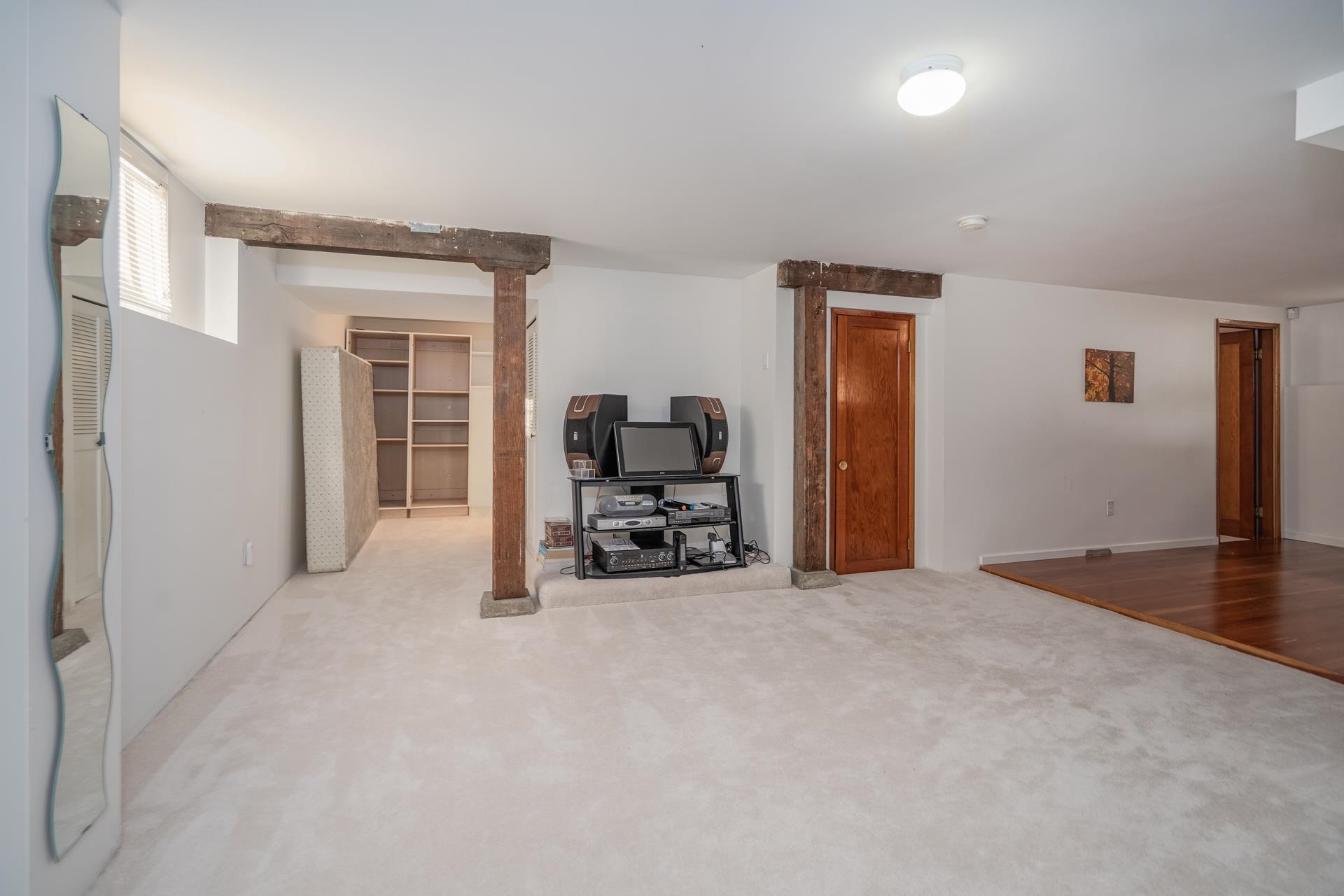 Listing image of 1460 NELSON AVENUE