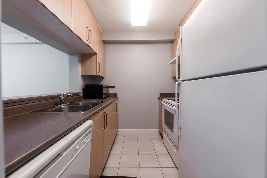 320 5380 Oben Street, Vancouver, Collingwood VE, V5R 6H7 5