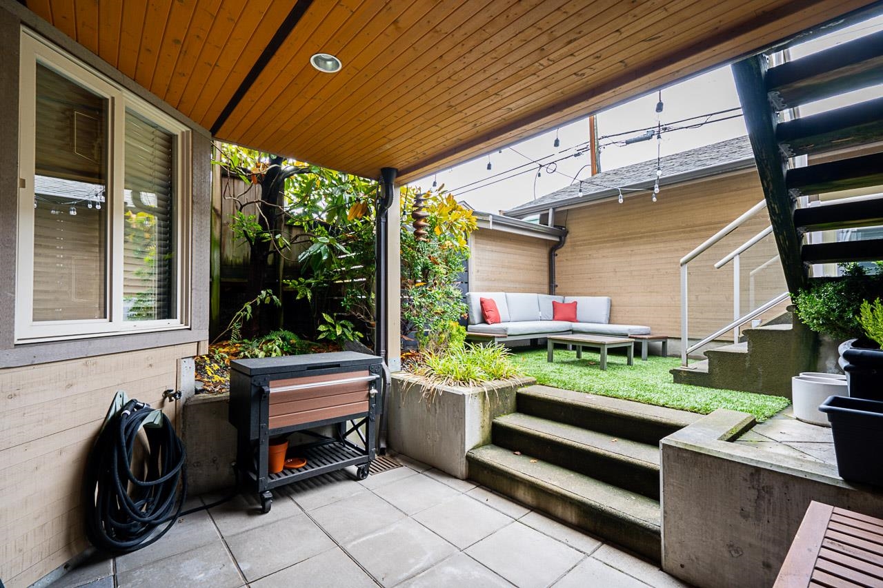 261 W 5th Street, North Vancouver, Lower Lonsdale, V7M 1J9 31