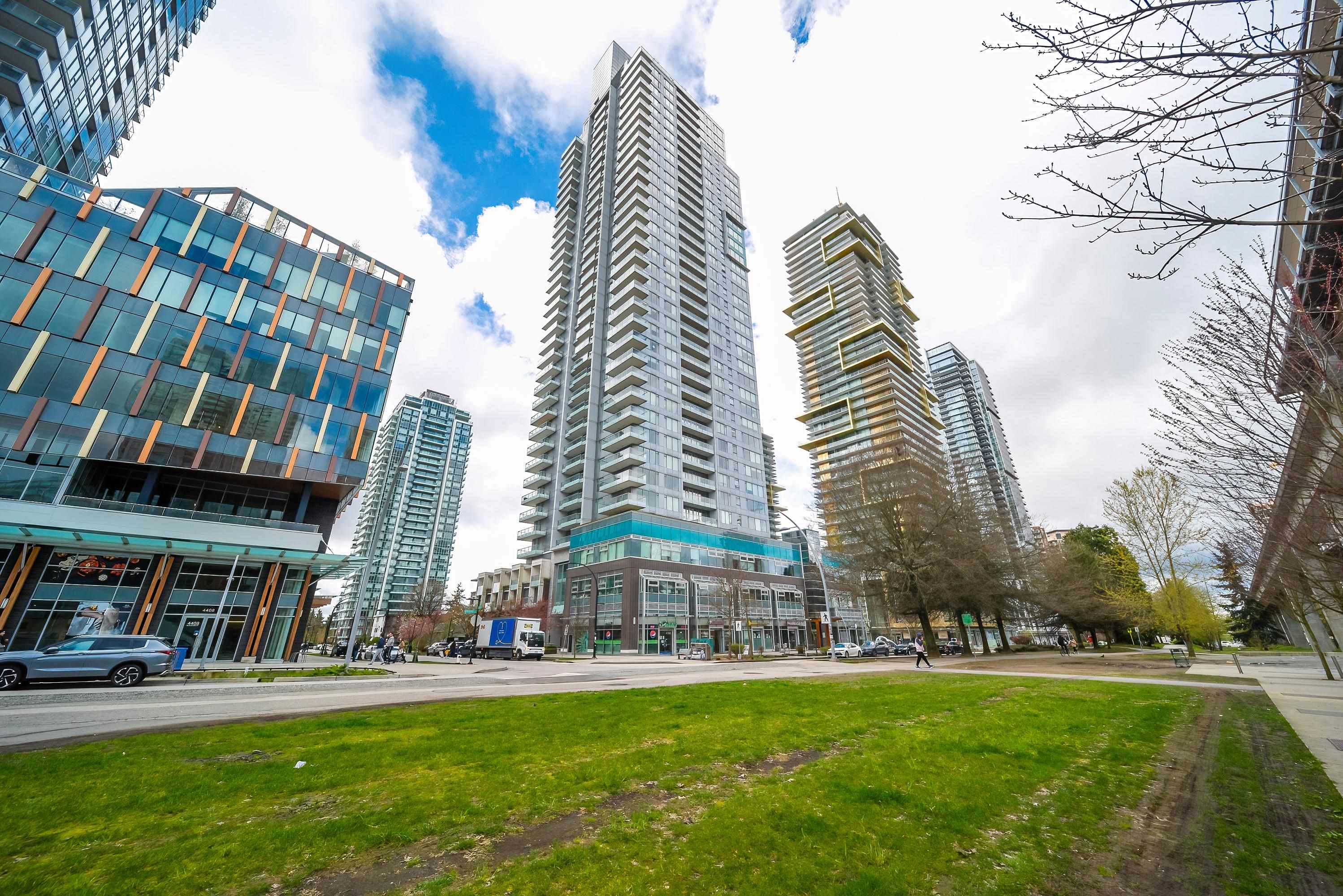 3605 6333 Silver Avenue, Burnaby, Metrotown, V5H 0C3 1