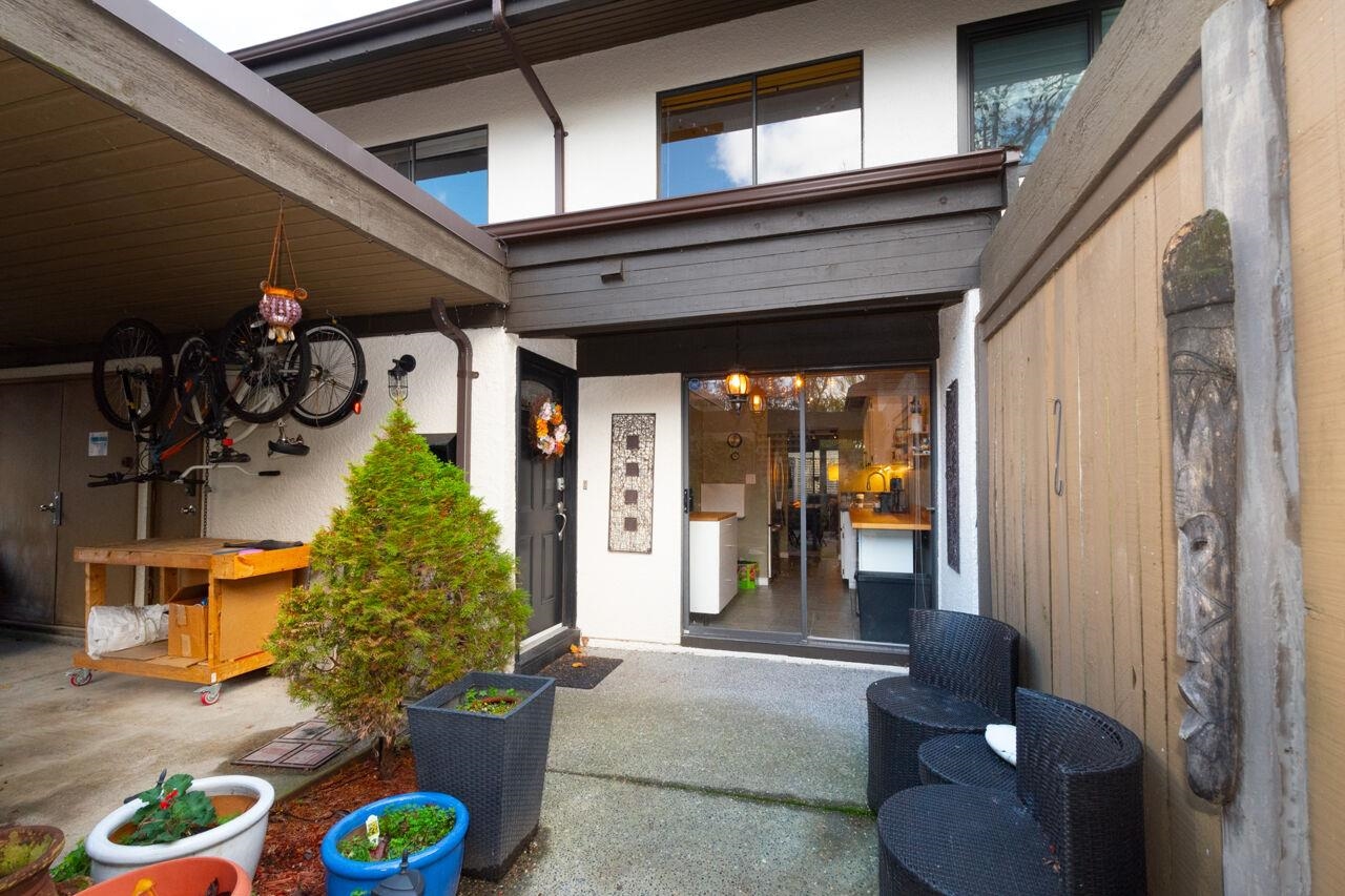 Steveston Village Townhouse for sale: Mariners Village 3 bedroom 1,482 sq.ft. (Listed 2024-11-07)