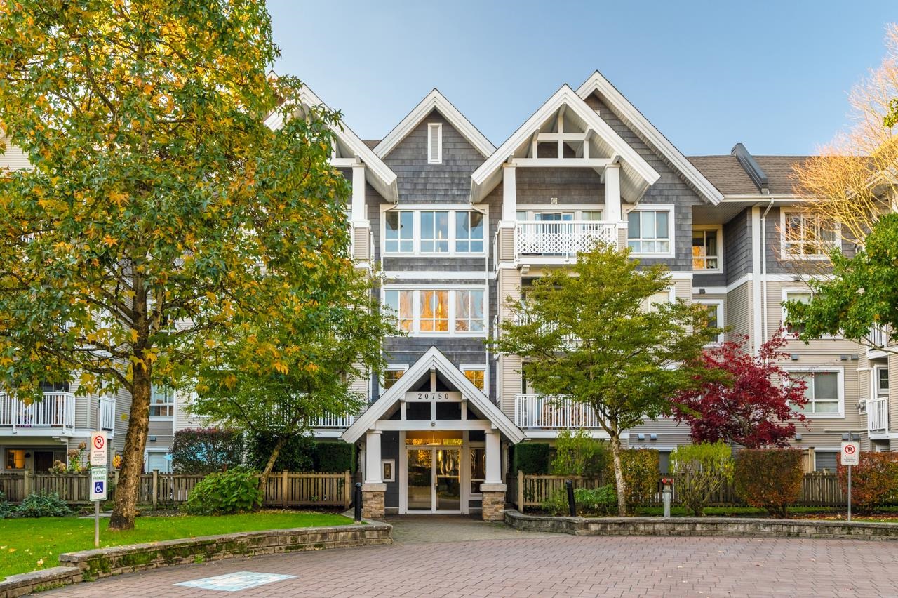 Langley City Apartment/Condo for sale:  1 bedroom 686 sq.ft. (Listed 2024-11-13)