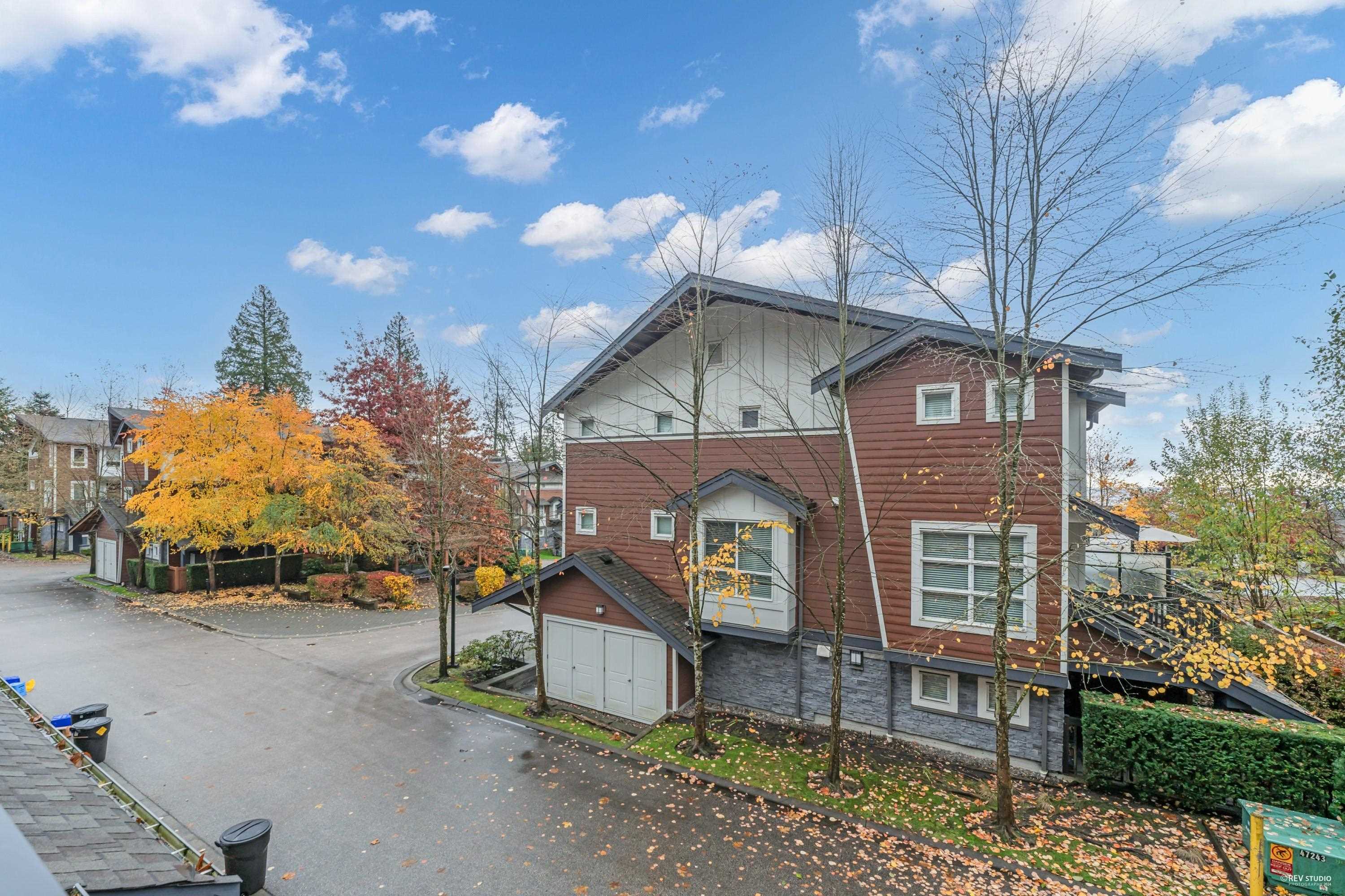 11 3431 Galloway Avenue, Coquitlam, Burke Mountain, V3E 0G8 23