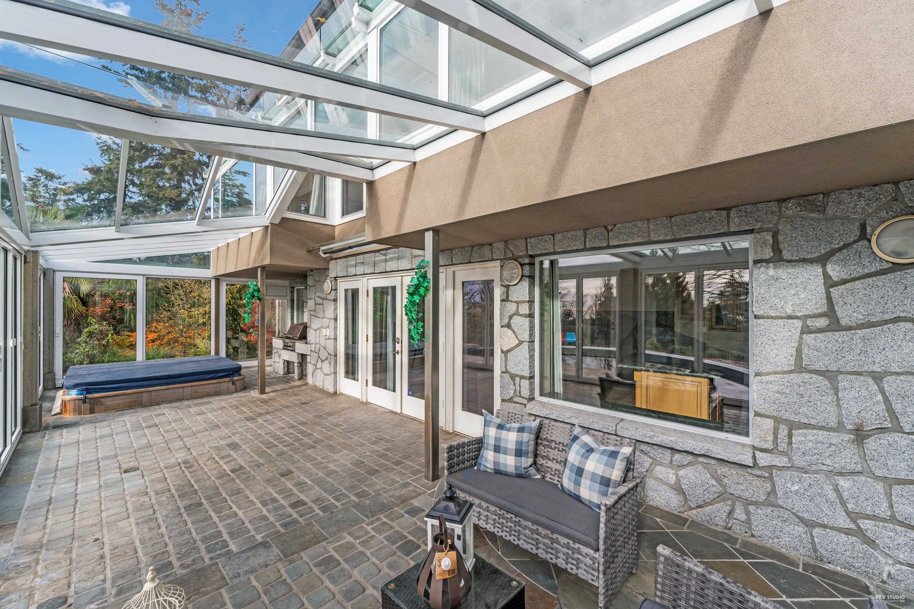 4253 Rockbank Place, West Vancouver, Rockridge, V7W 1A8 25