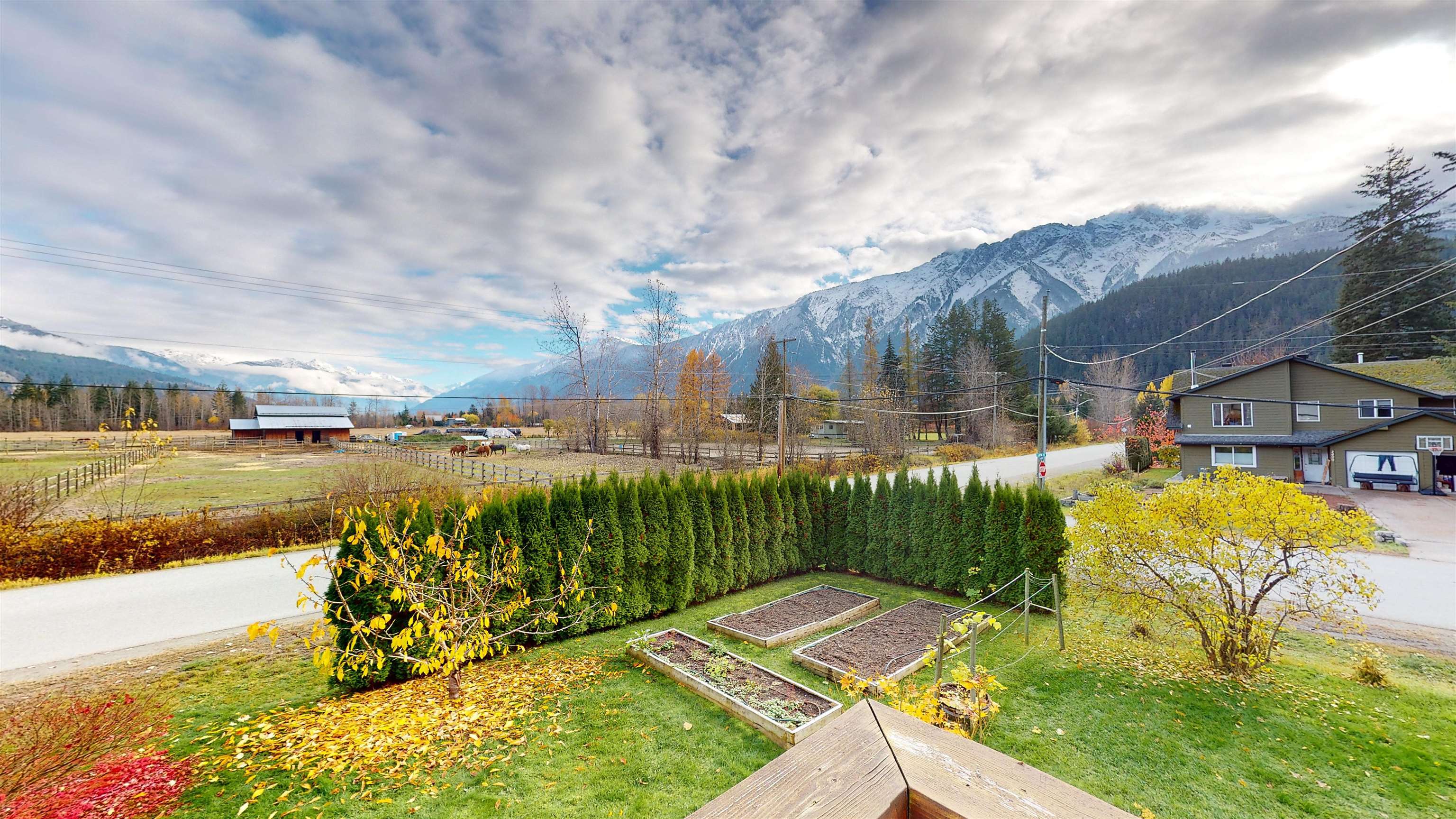 7389 Harrow Road, Pemberton, Pemberton, V0N 2L0 4