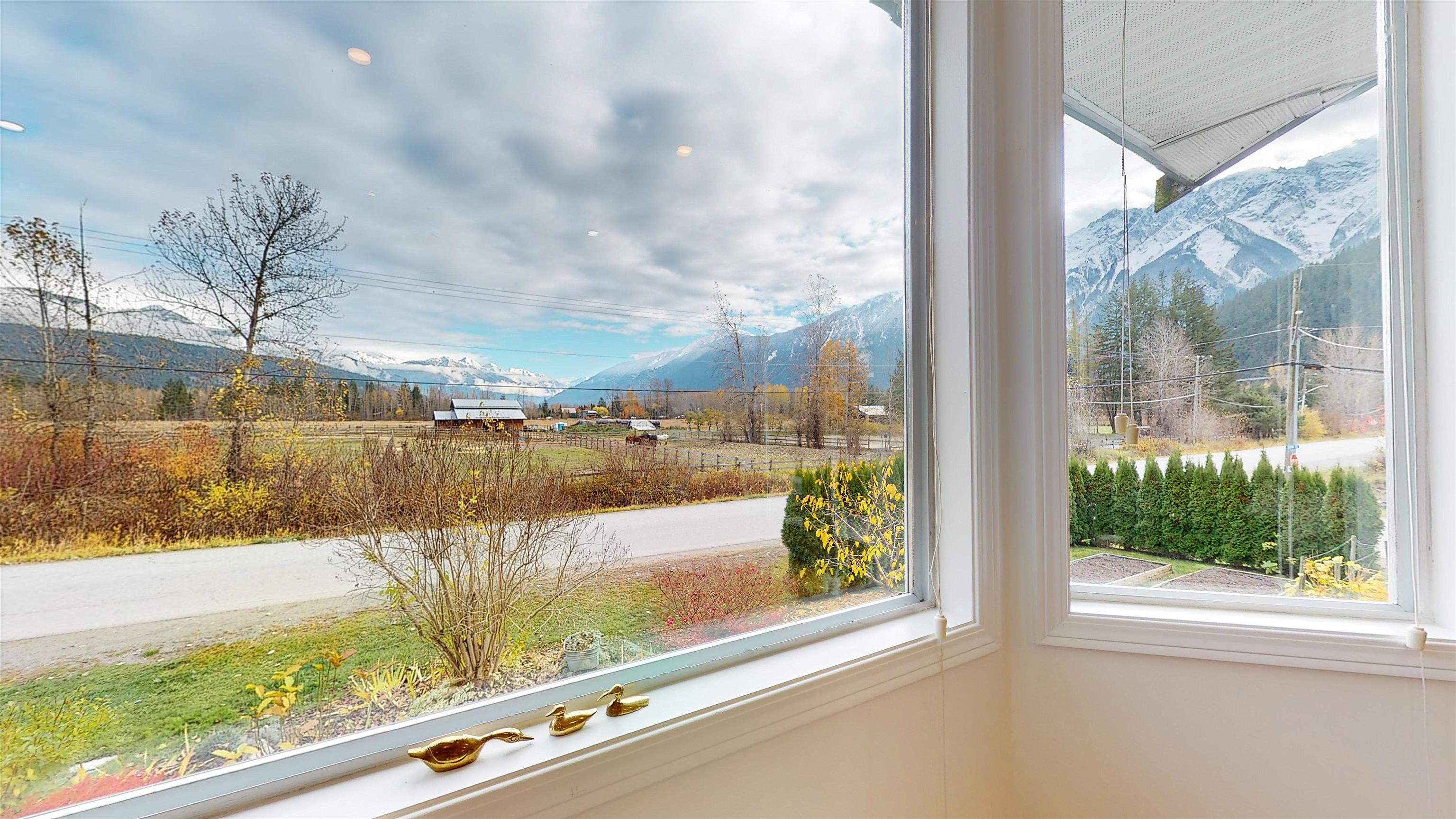 7389 Harrow Road, Pemberton, Pemberton, V0N 2L0 7