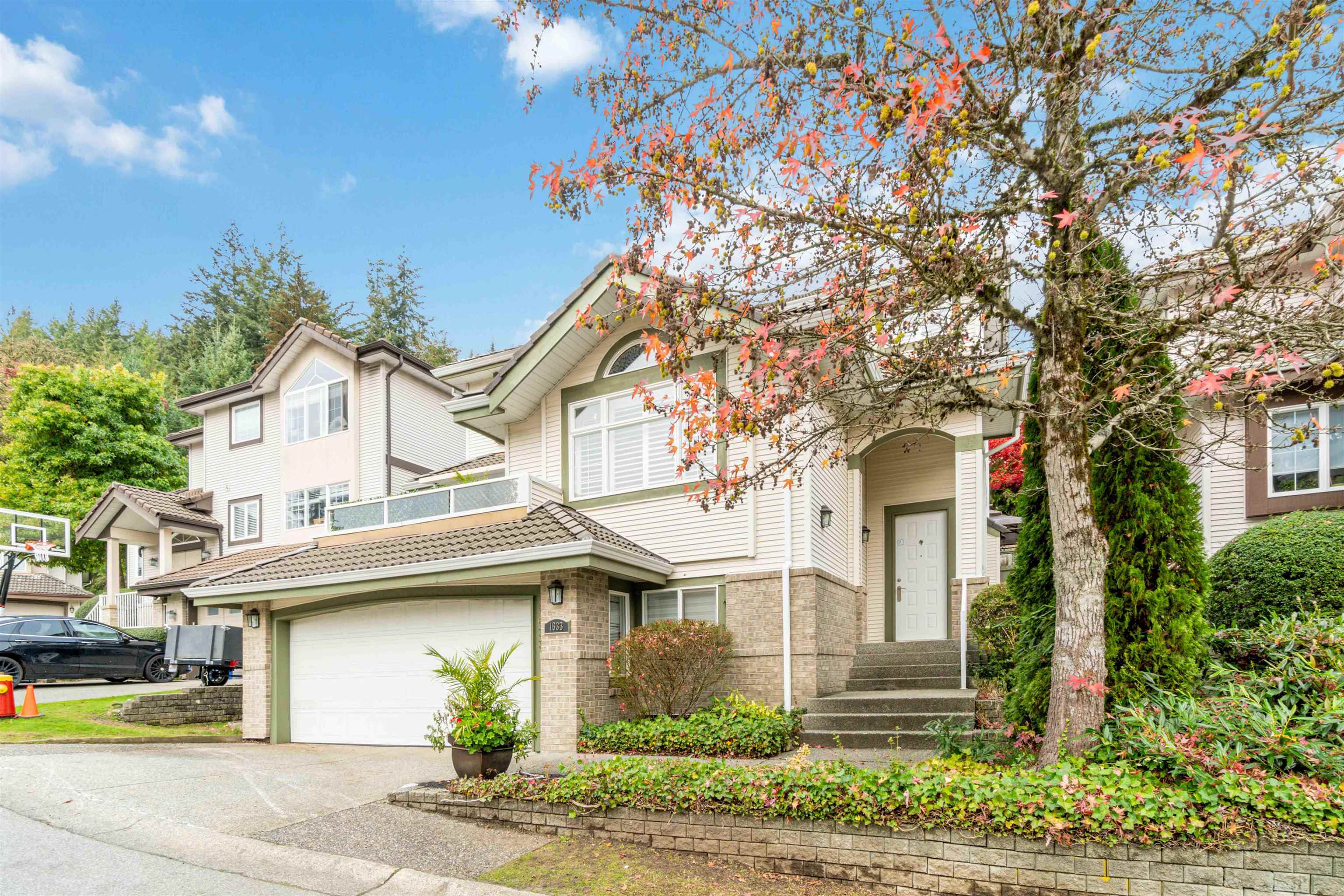 1633 Plateau Crescent, Coquitlam, Westwood Plateau, V3E 3B3 2