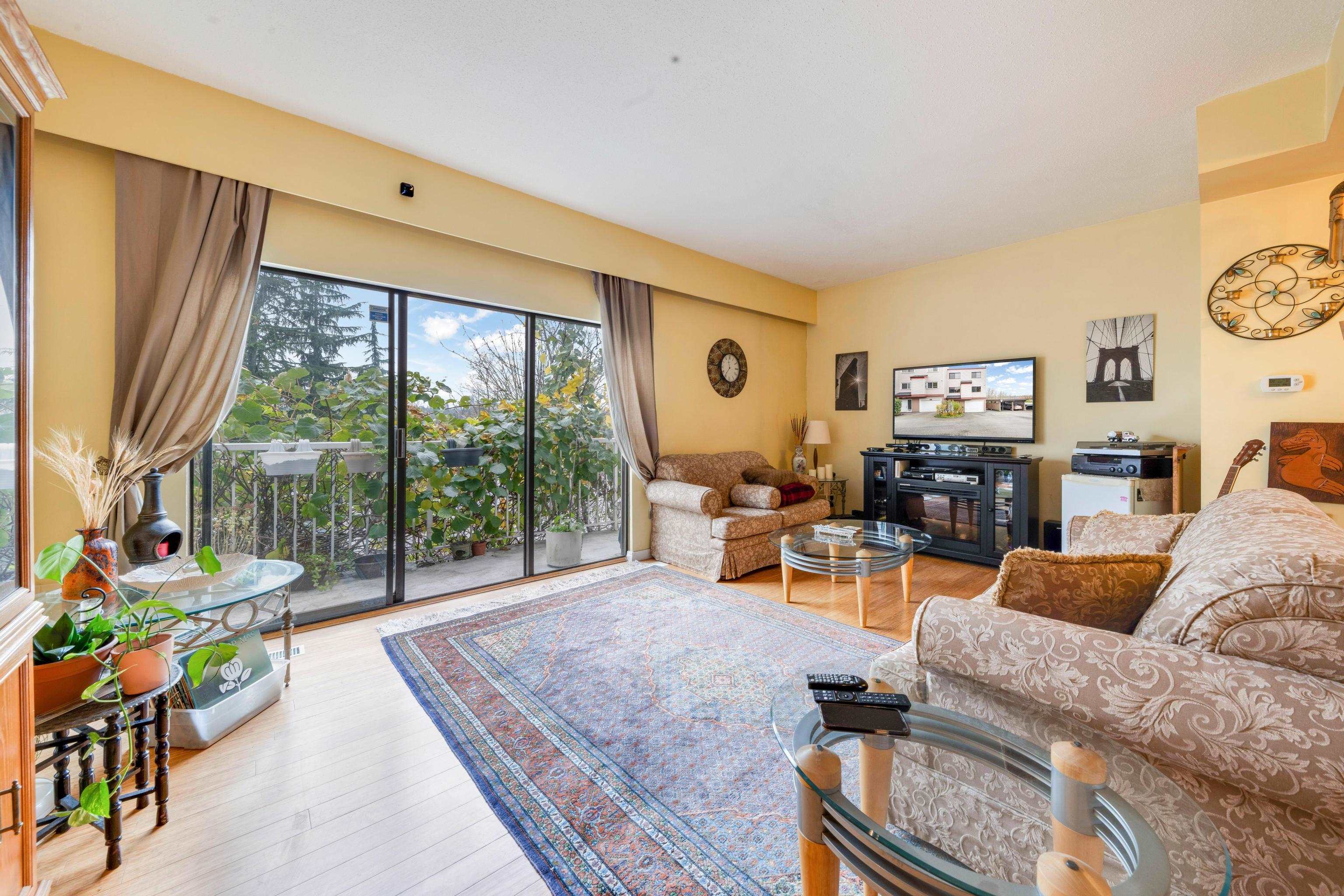 6702 Kneale Place, Burnaby, Montecito, V5B 2Z2 11