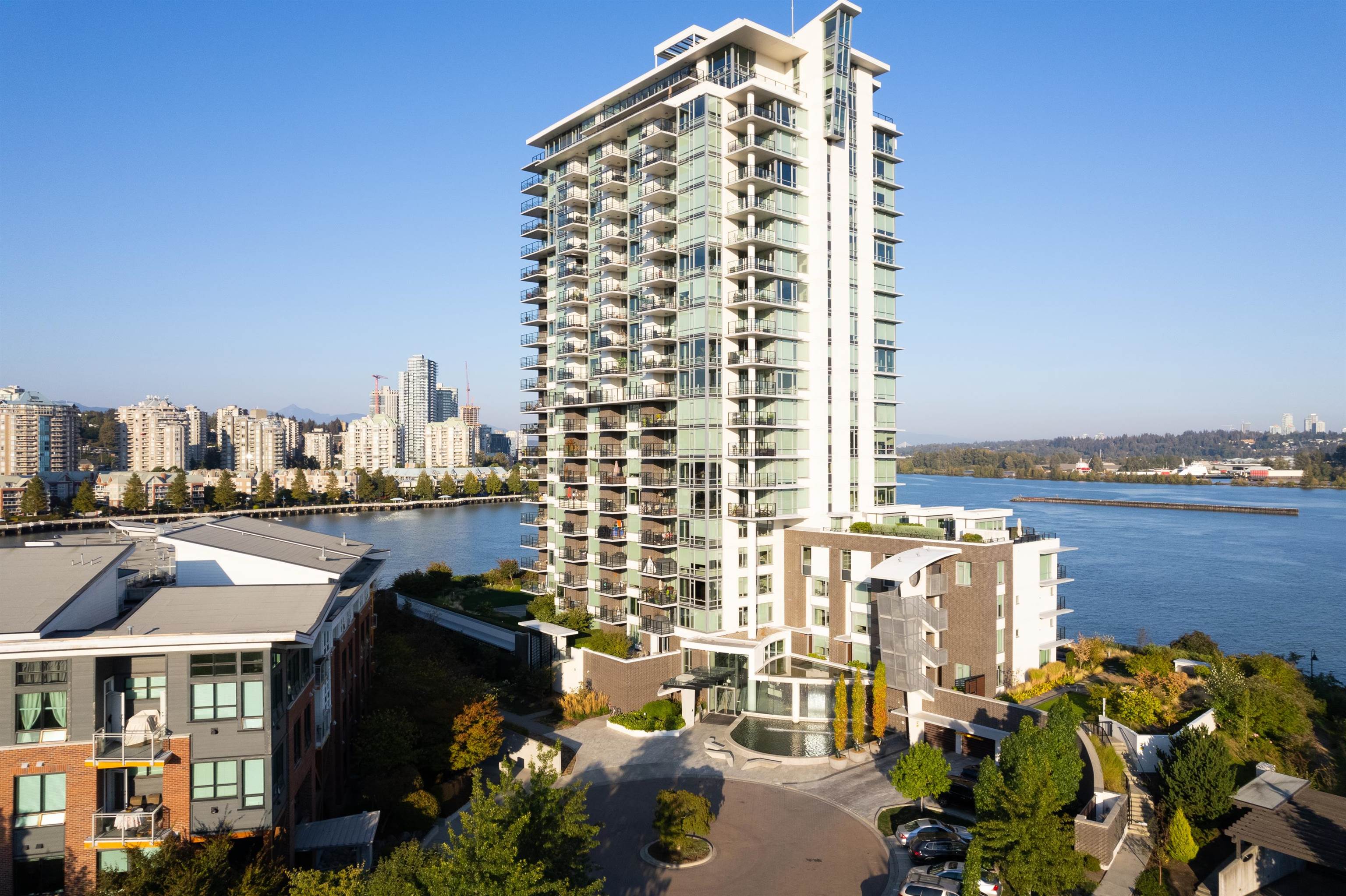 Queensborough Apartment/Condo for sale: The Peninsula 2 bedroom 1,090 sq.ft. (Listed 2025-01-14)