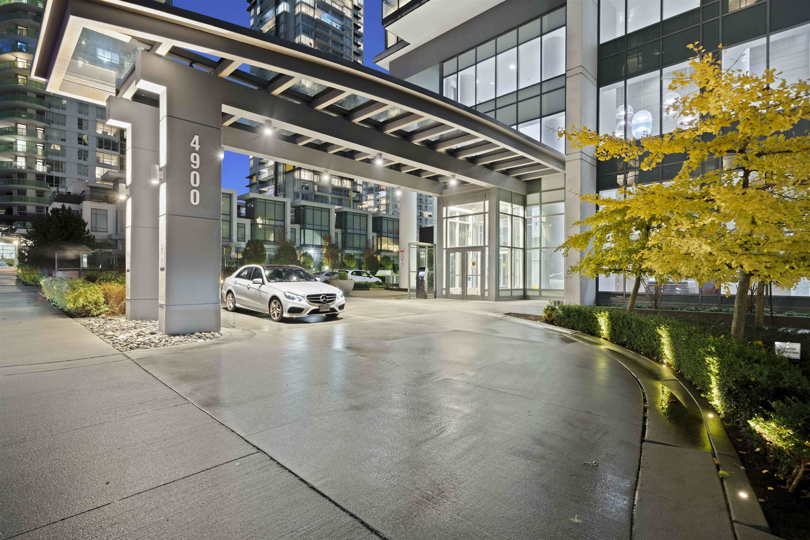 2806 4900 Lennox Lane, Burnaby, Metrotown, V5H 0G9 2