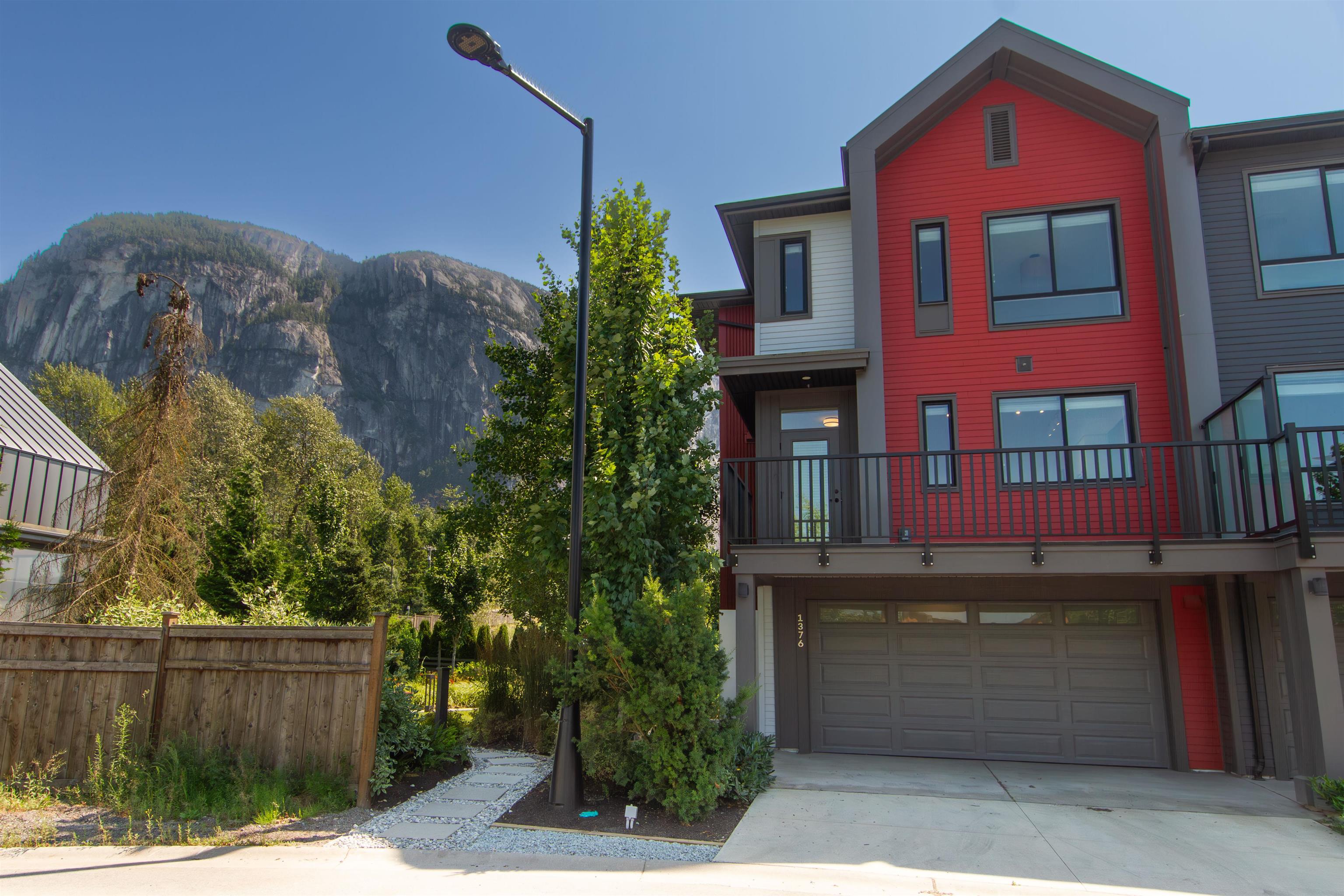 1376 Peakside Place, Squamish, Valleycliffe, V8B 1A8 34