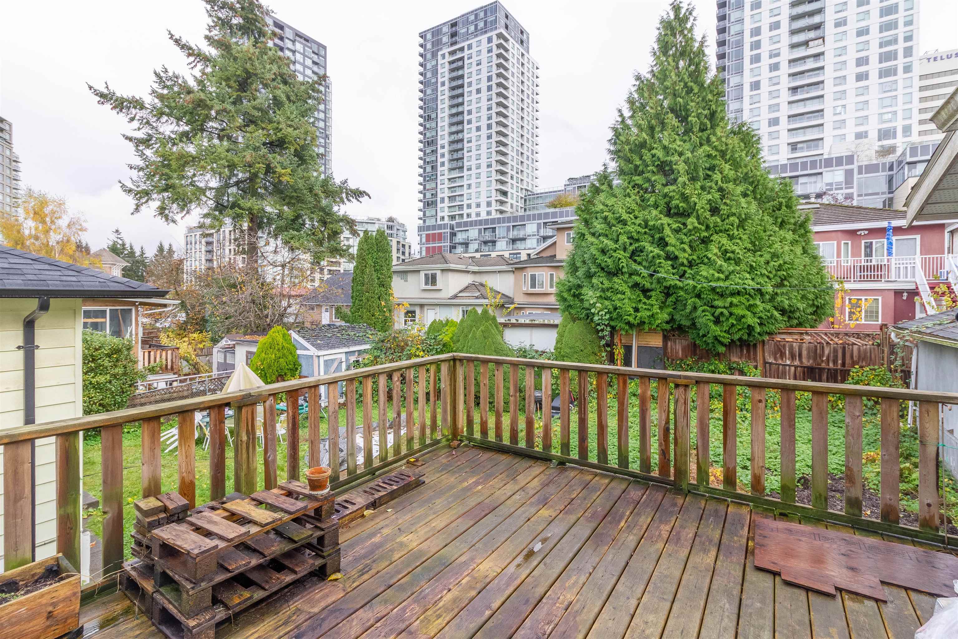 5630 Lincoln Street, Vancouver, Collingwood VE, V5R 4P4 16