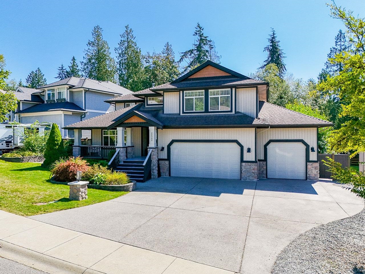 22758 Holyrood Avenue, Maple Ridge, East Central, V2X 6E7 1