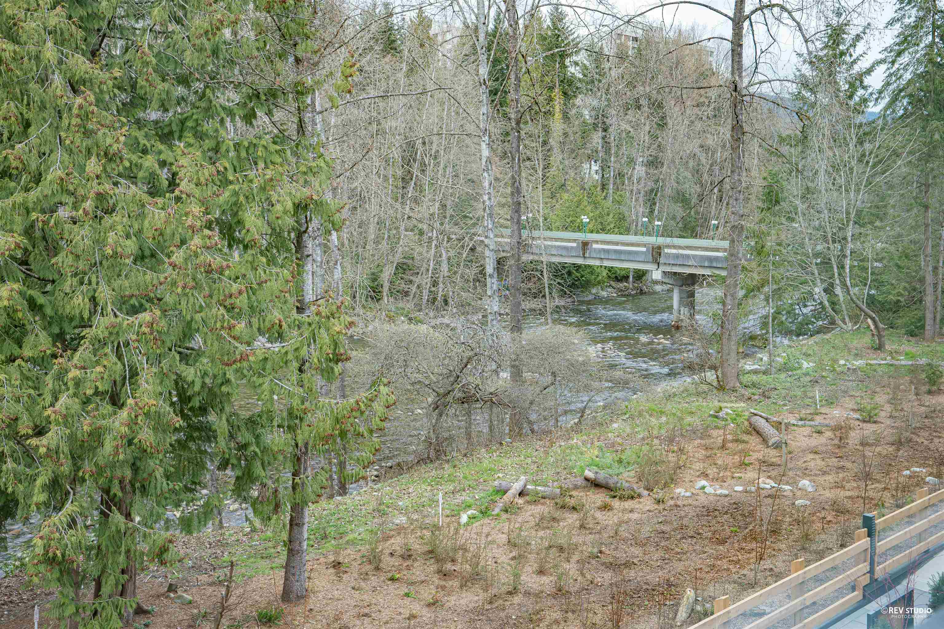 Listing image of 7 1960 GLENAIRE DRIVE
