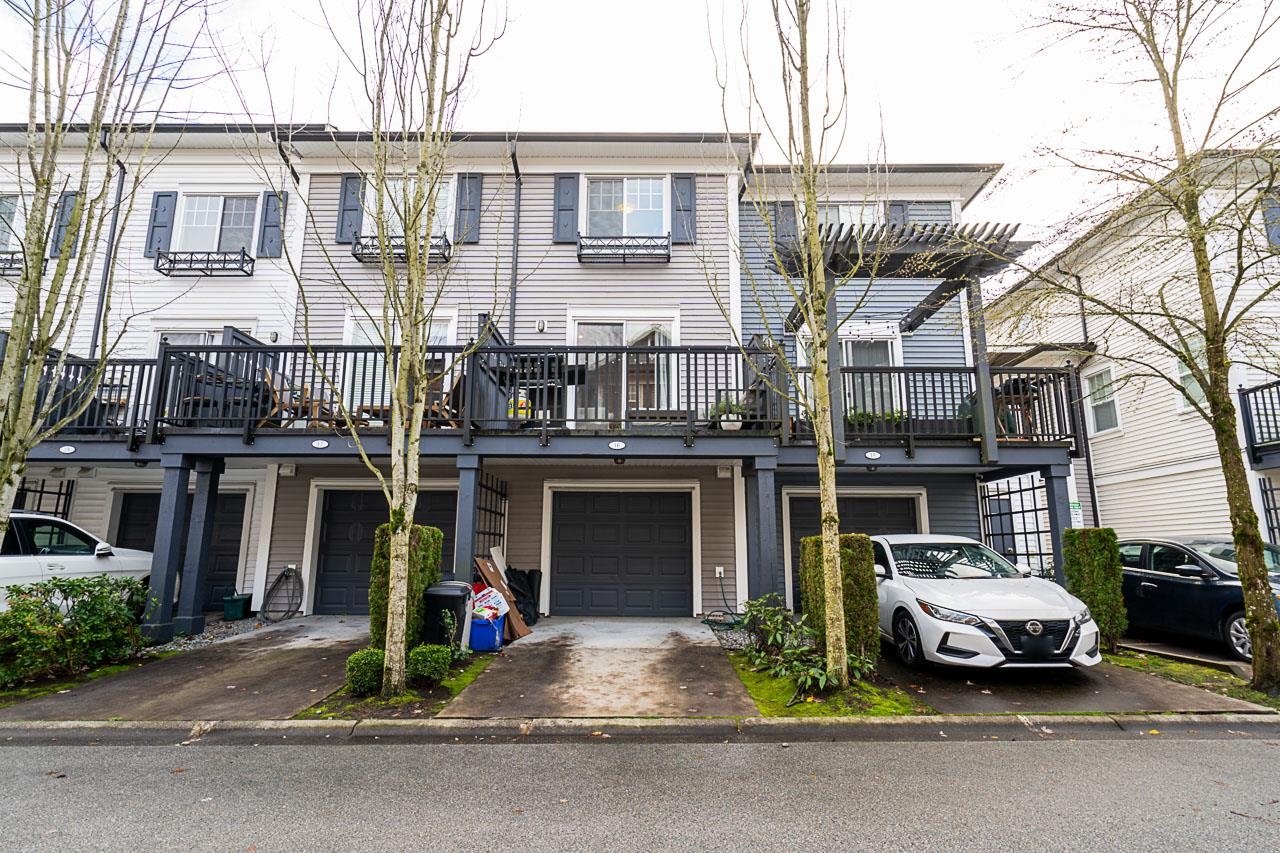 16 7348 192a Street, Surrey, Clayton, V4N 6J2 18