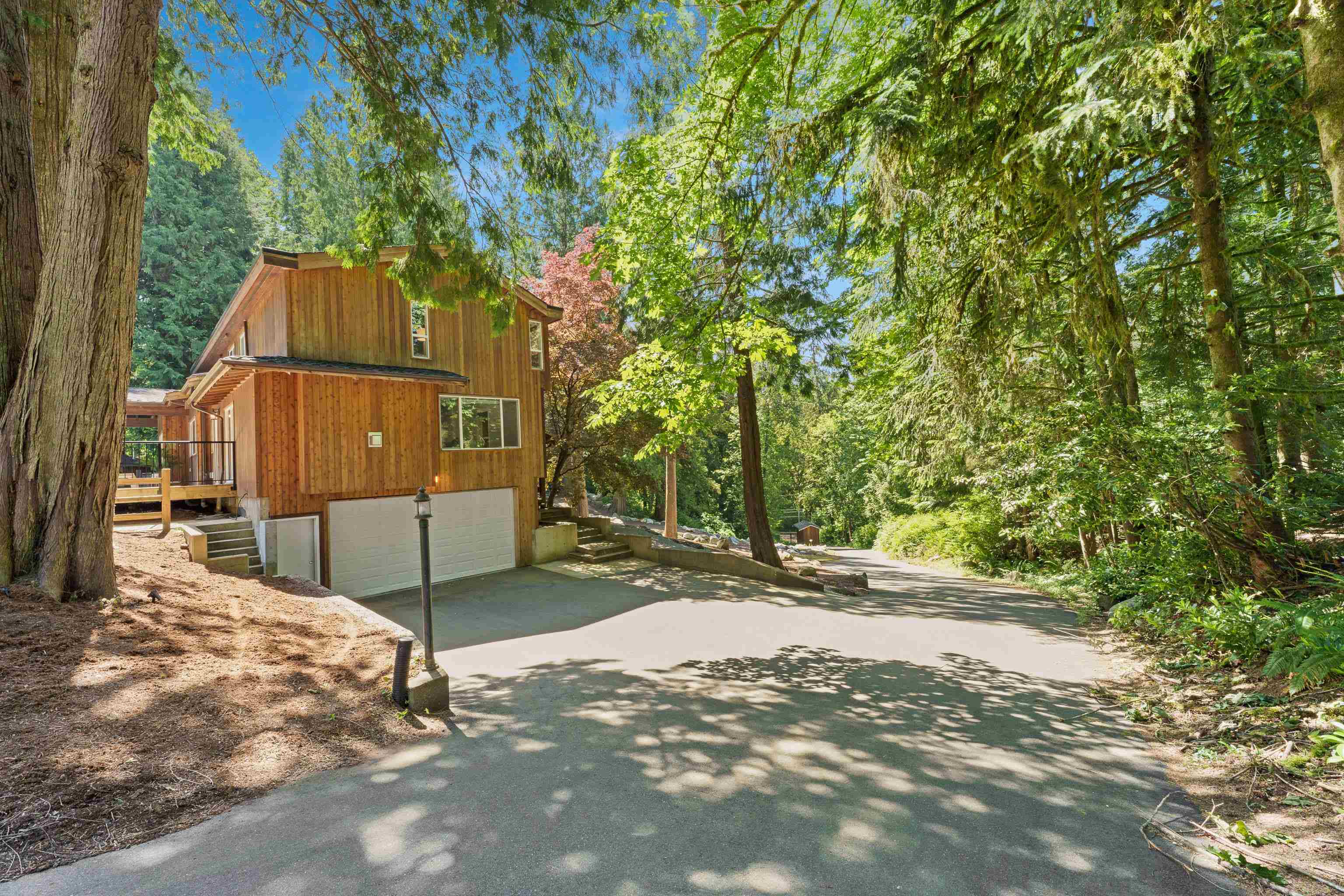 25011 Ferguson Avenue, Maple Ridge, Cottonwood MR, V2W 1H4 37