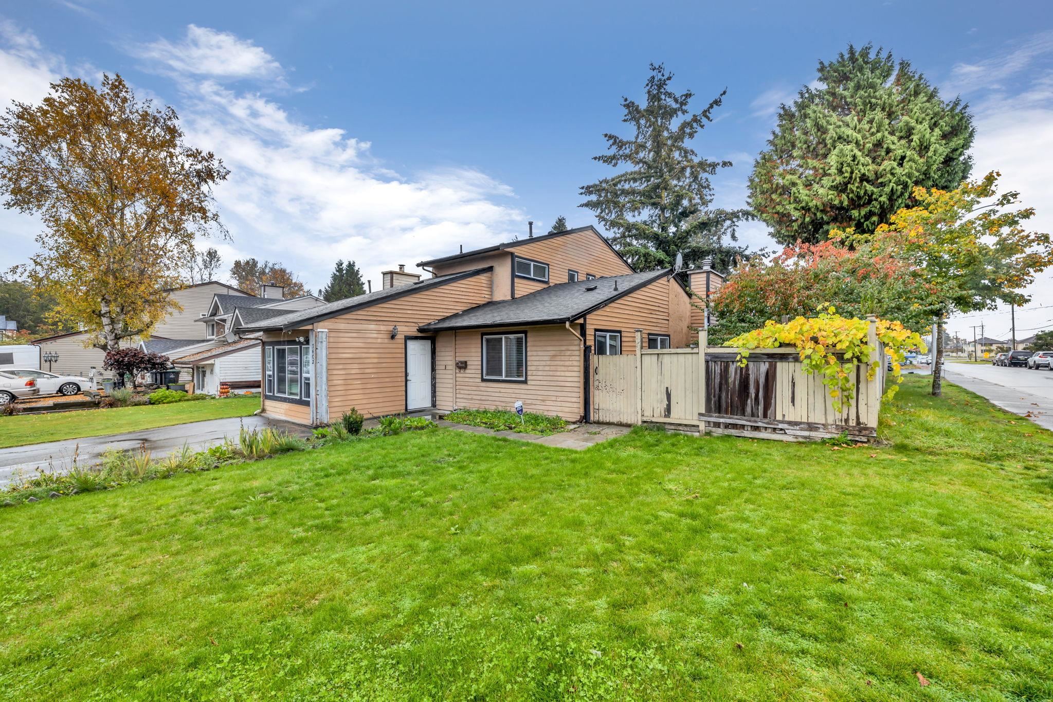 7602 125 Street, Surrey, West Newton, V3W 7W3 2