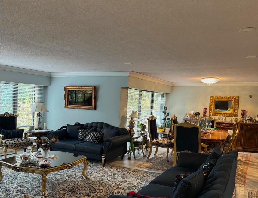 Listing image of 75 GLENGARRY CRESCENT