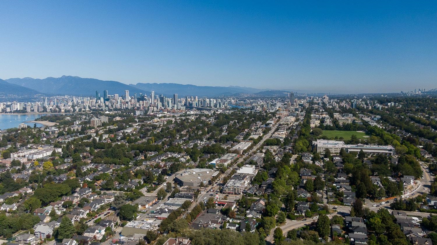 2612 Balaclava Street, Vancouver, Kitsilano, V6K 4E2 38