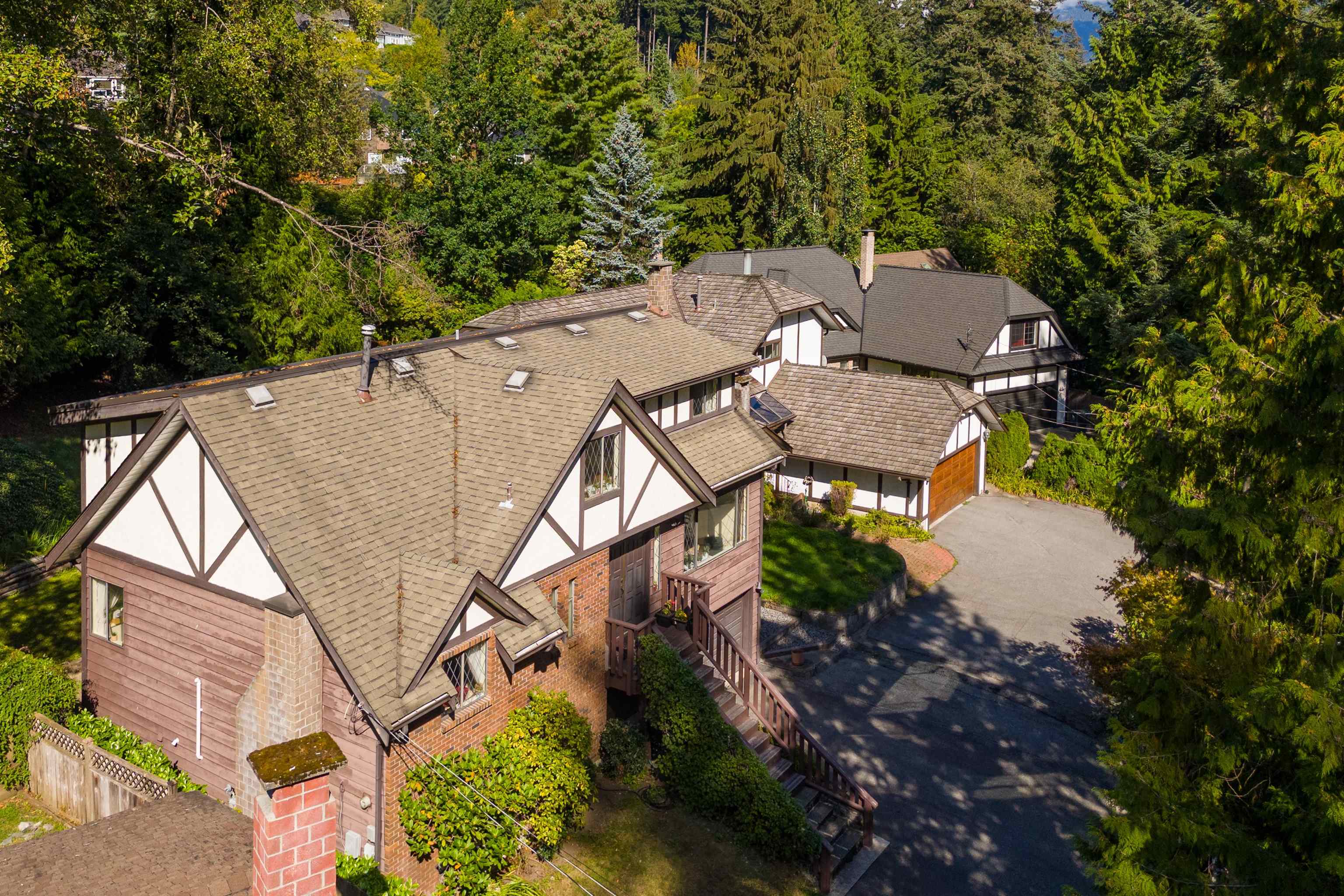 864 Wellington Drive, North Vancouver, Princess Park, V7K 1K7 33