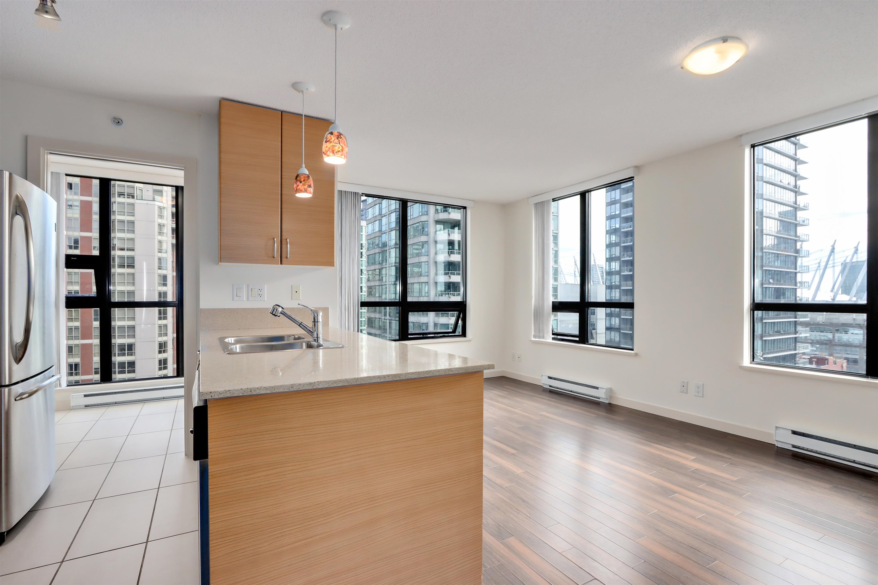 1602 909 Mainland Street, Vancouver, Yaletown, V6B 1S3 2