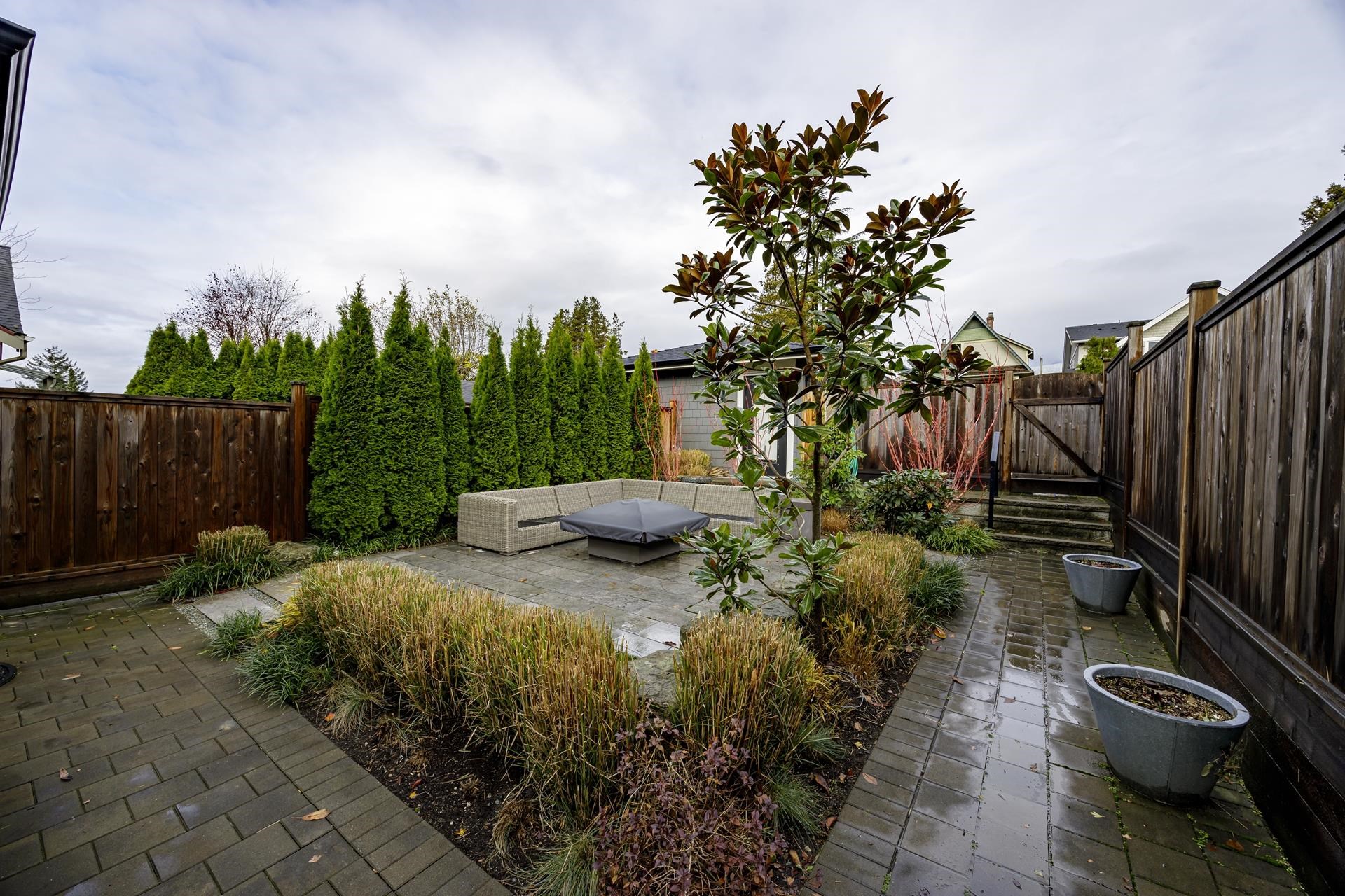 338 E 9th Street, North Vancouver, Central Lonsdale, V7L 2B2 26