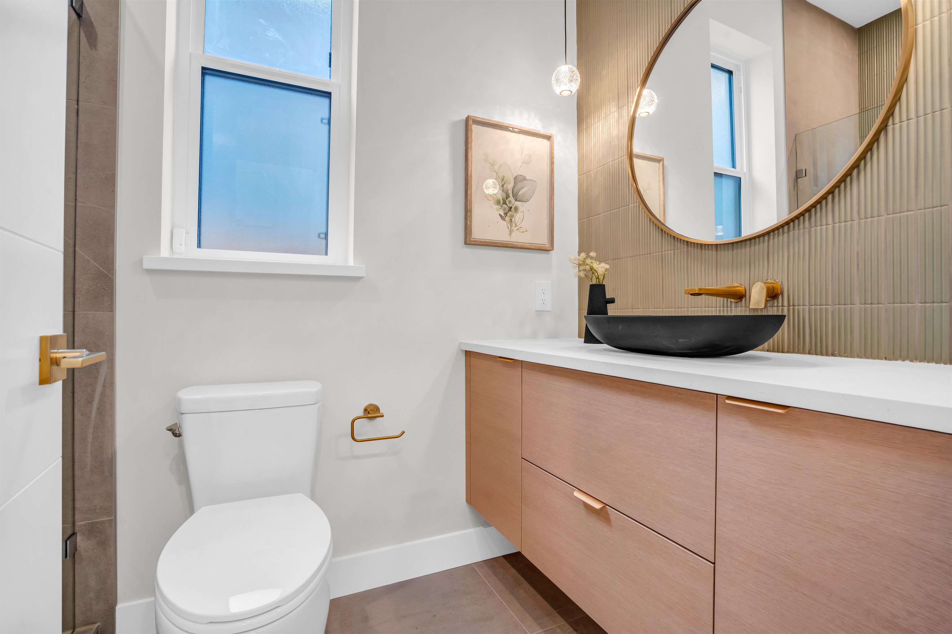 Listing image of 4442 HOSKINS ROAD