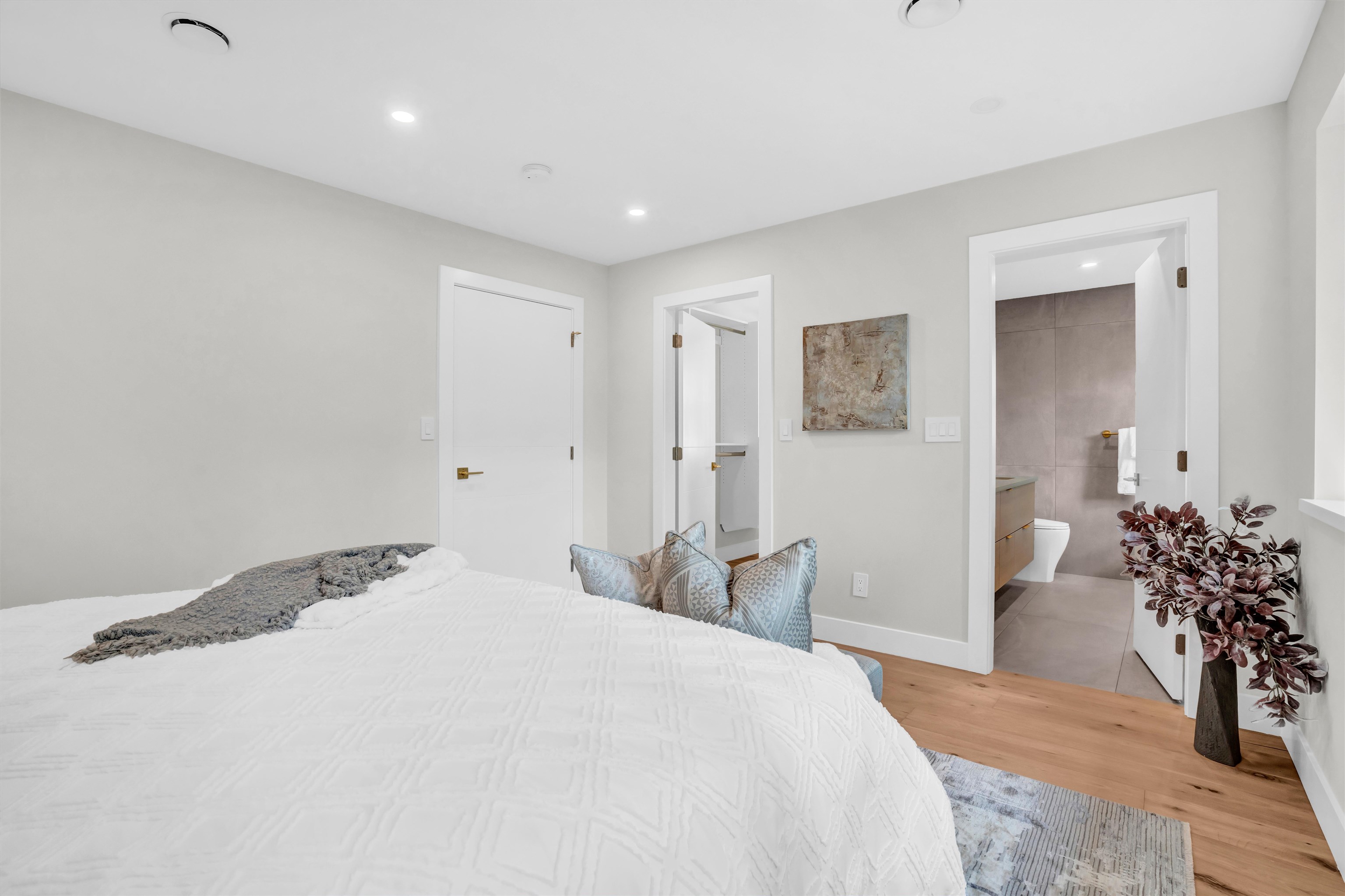 Listing image of 4442 HOSKINS ROAD