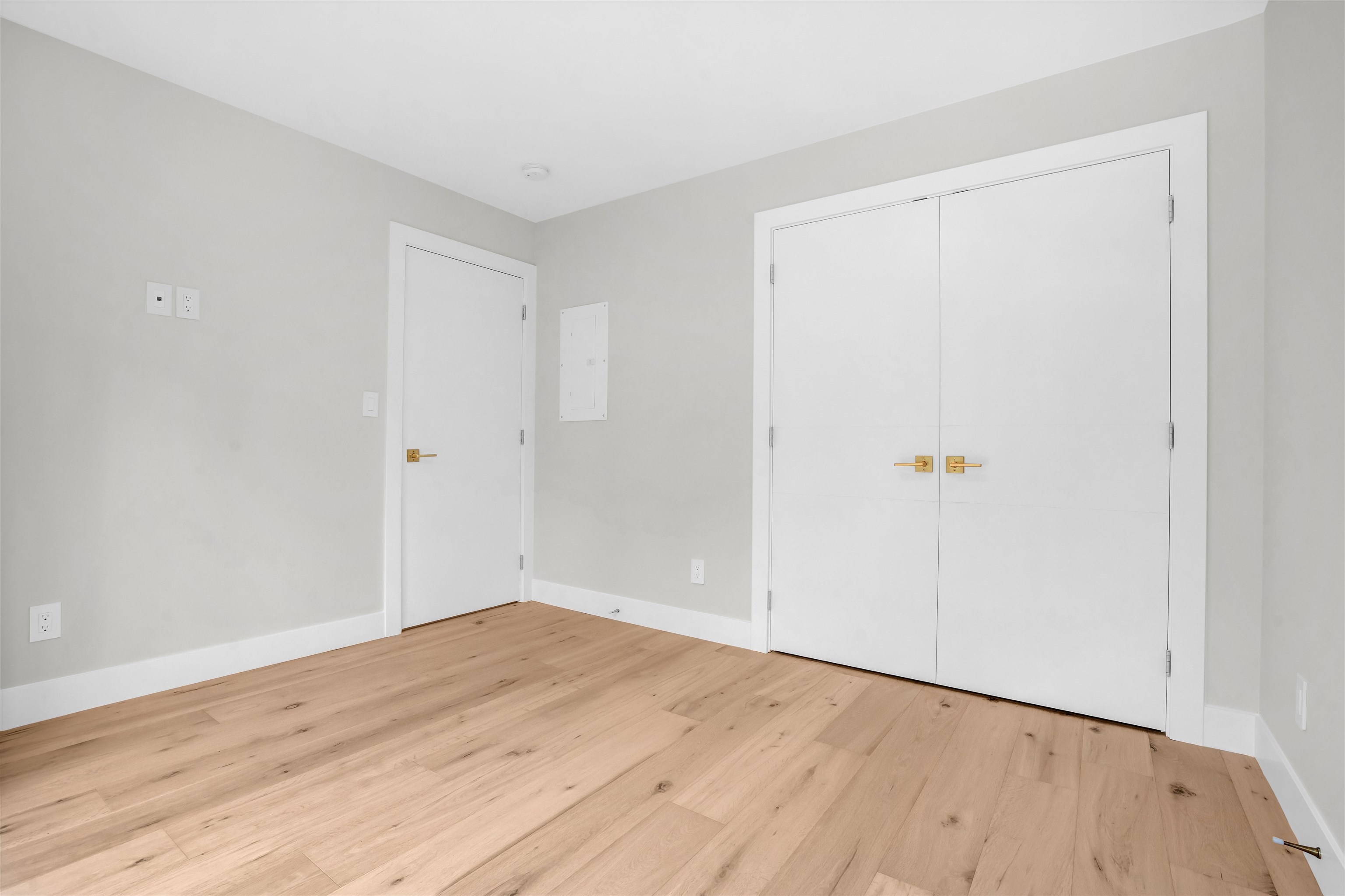 Listing image of 4442 HOSKINS ROAD
