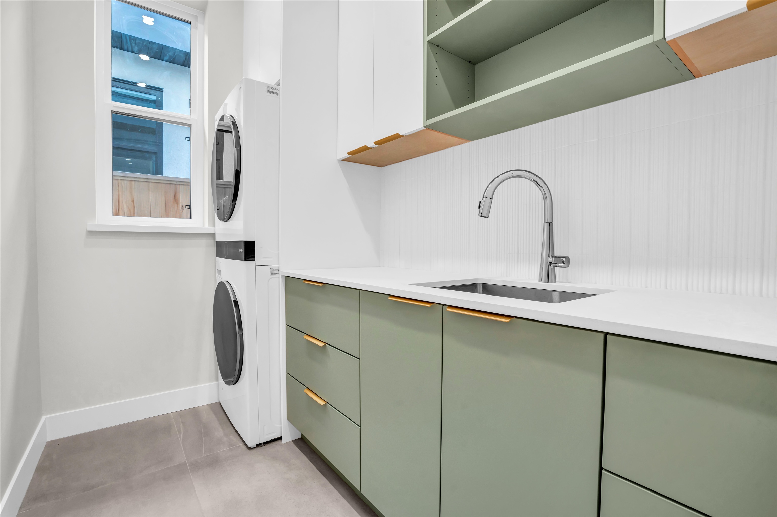 Listing image of 4442 HOSKINS ROAD