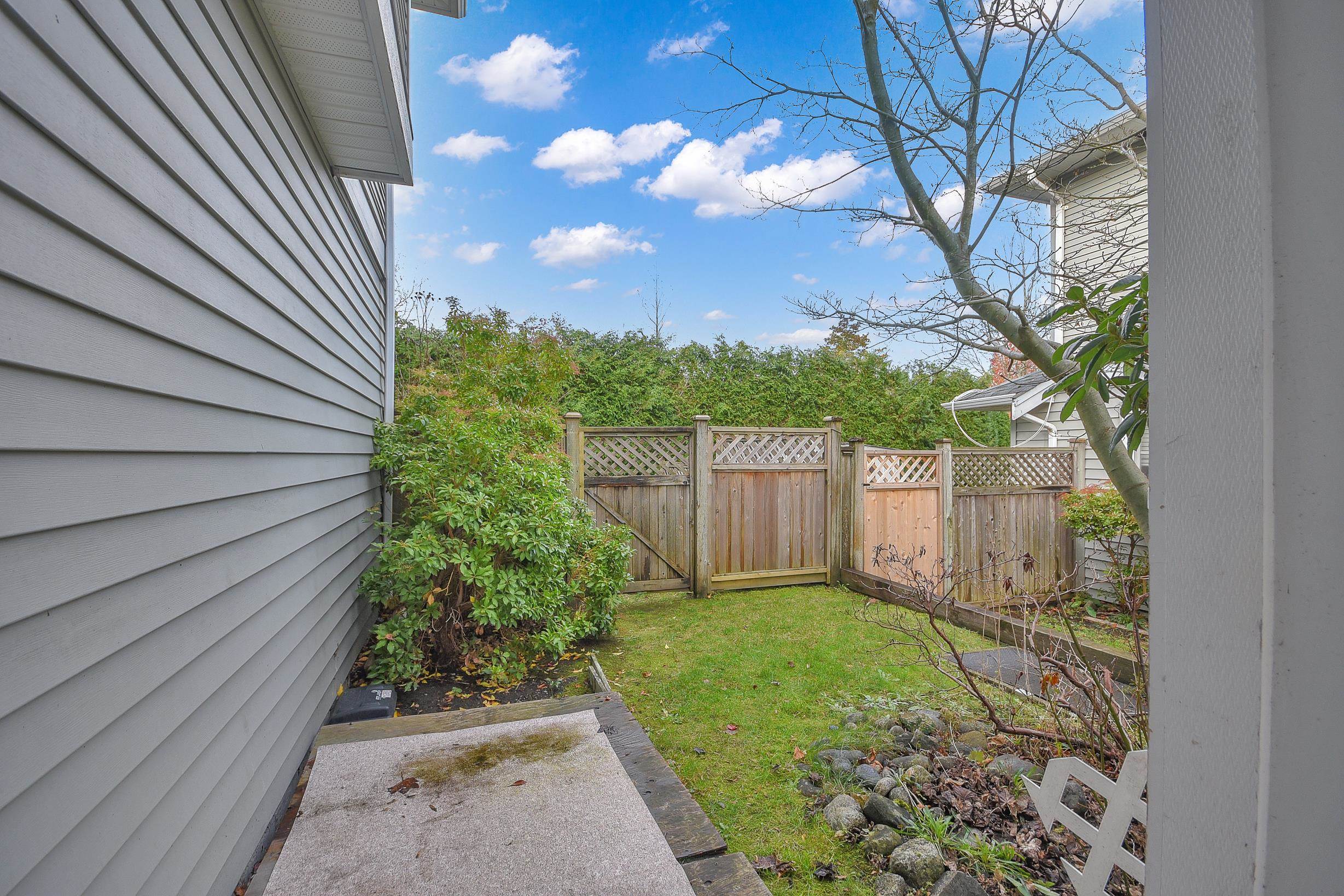 15 12128 68 Avenue, Surrey, West Newton, V3W 1M3 6