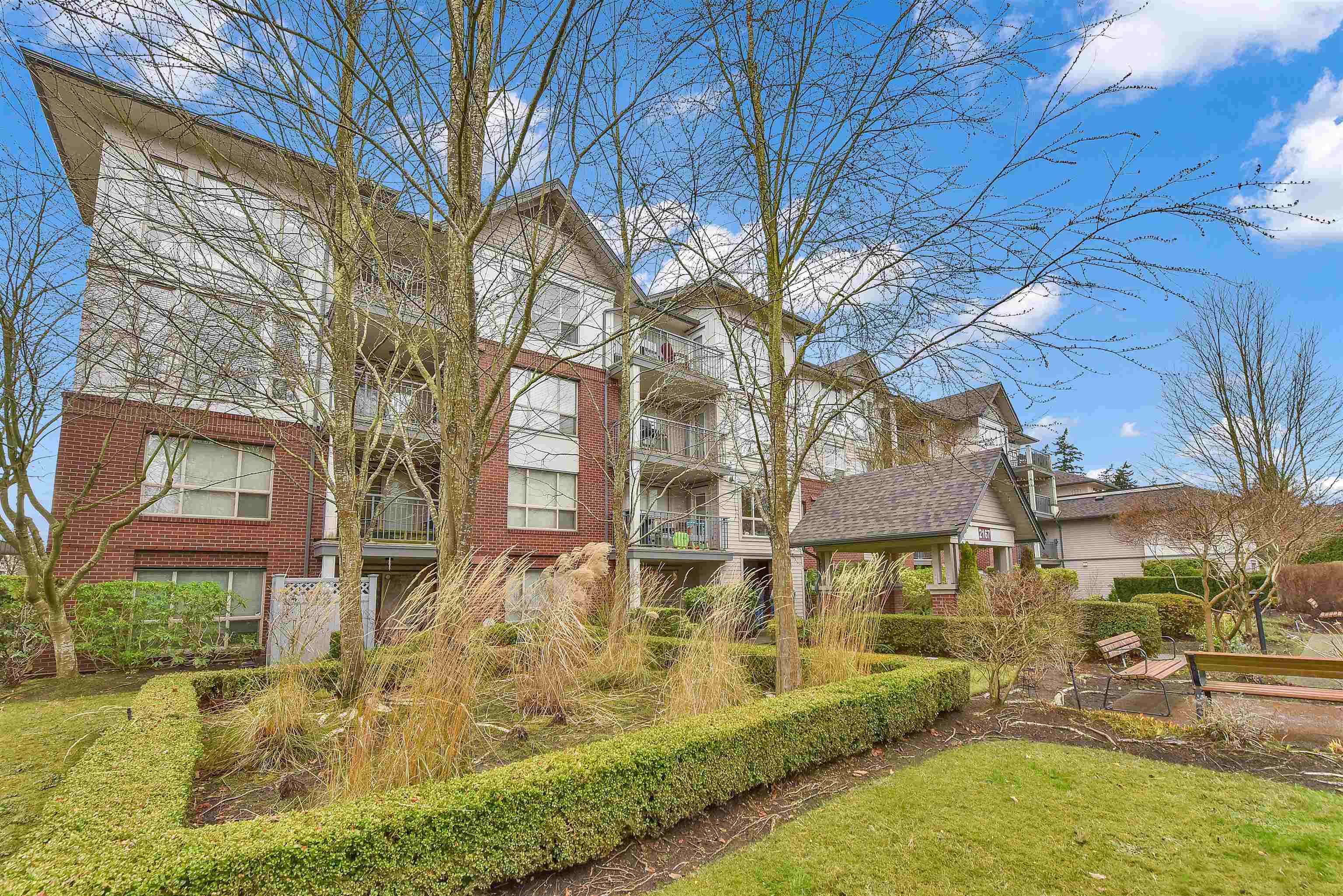 207 2167 152 Street, Surrey, Sunnyside Park Surrey, V4A 4P1 35