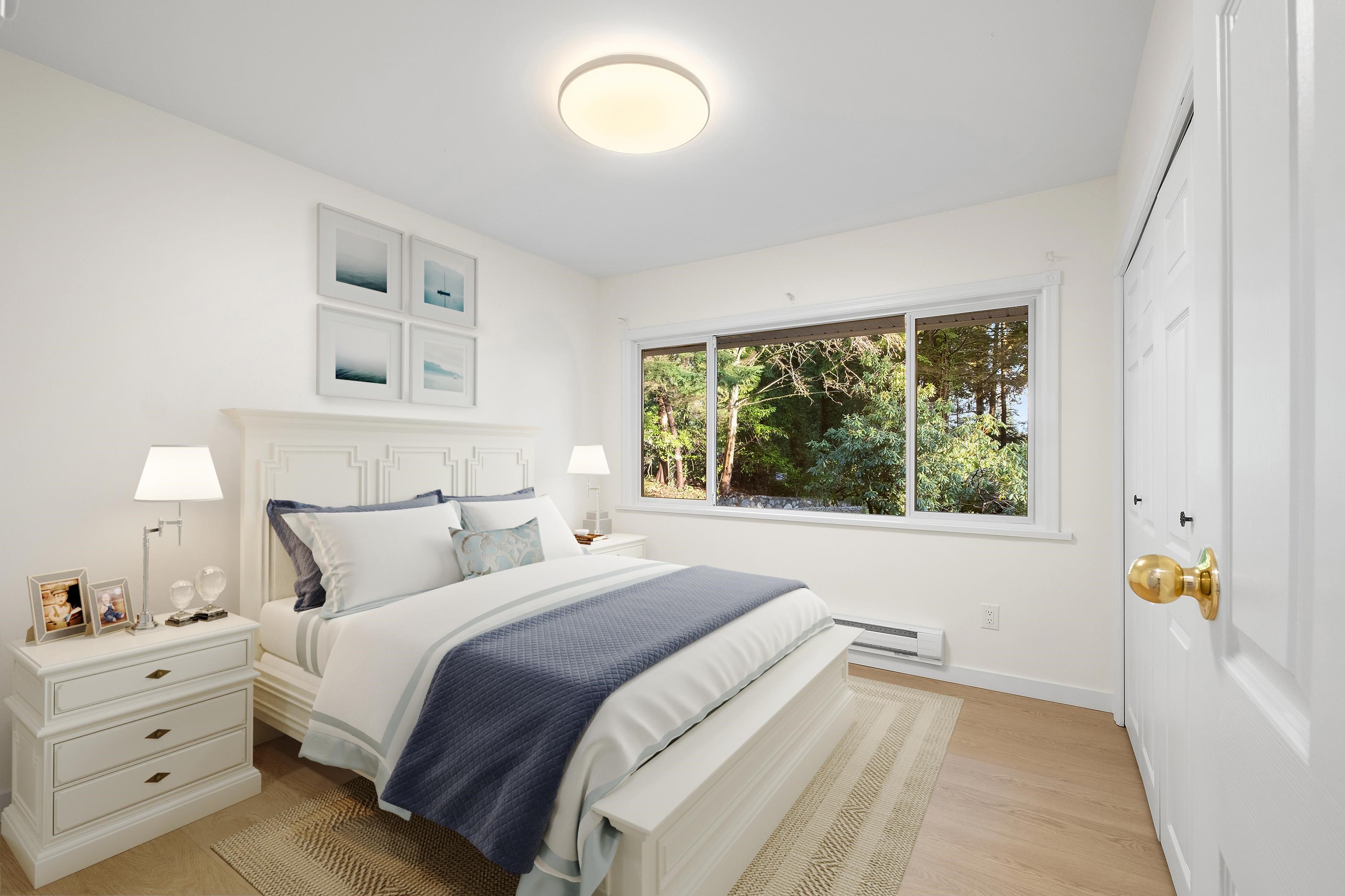 Listing image of 441 SOUTHBOROUGH DRIVE